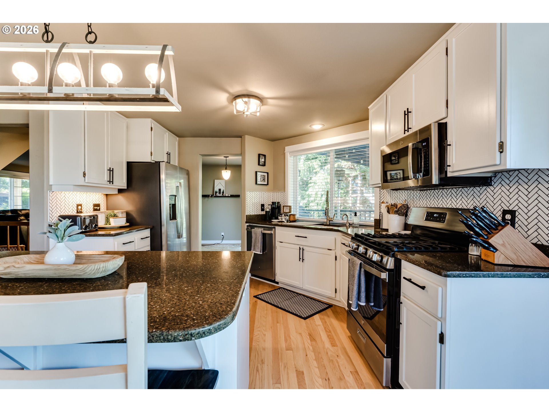 Property photo 11 of 48