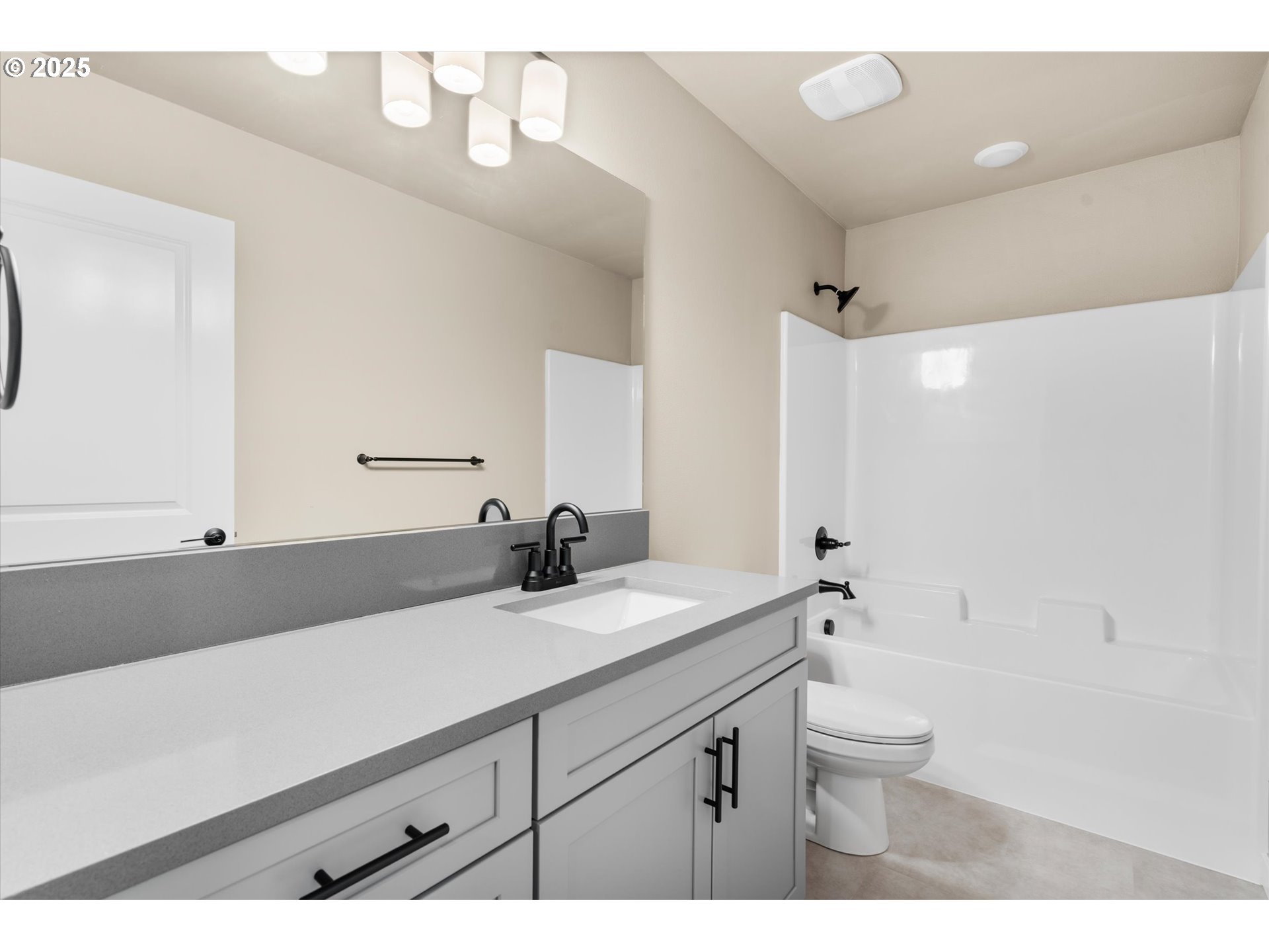 Photo #26: 102802734 Listing: Photo #26