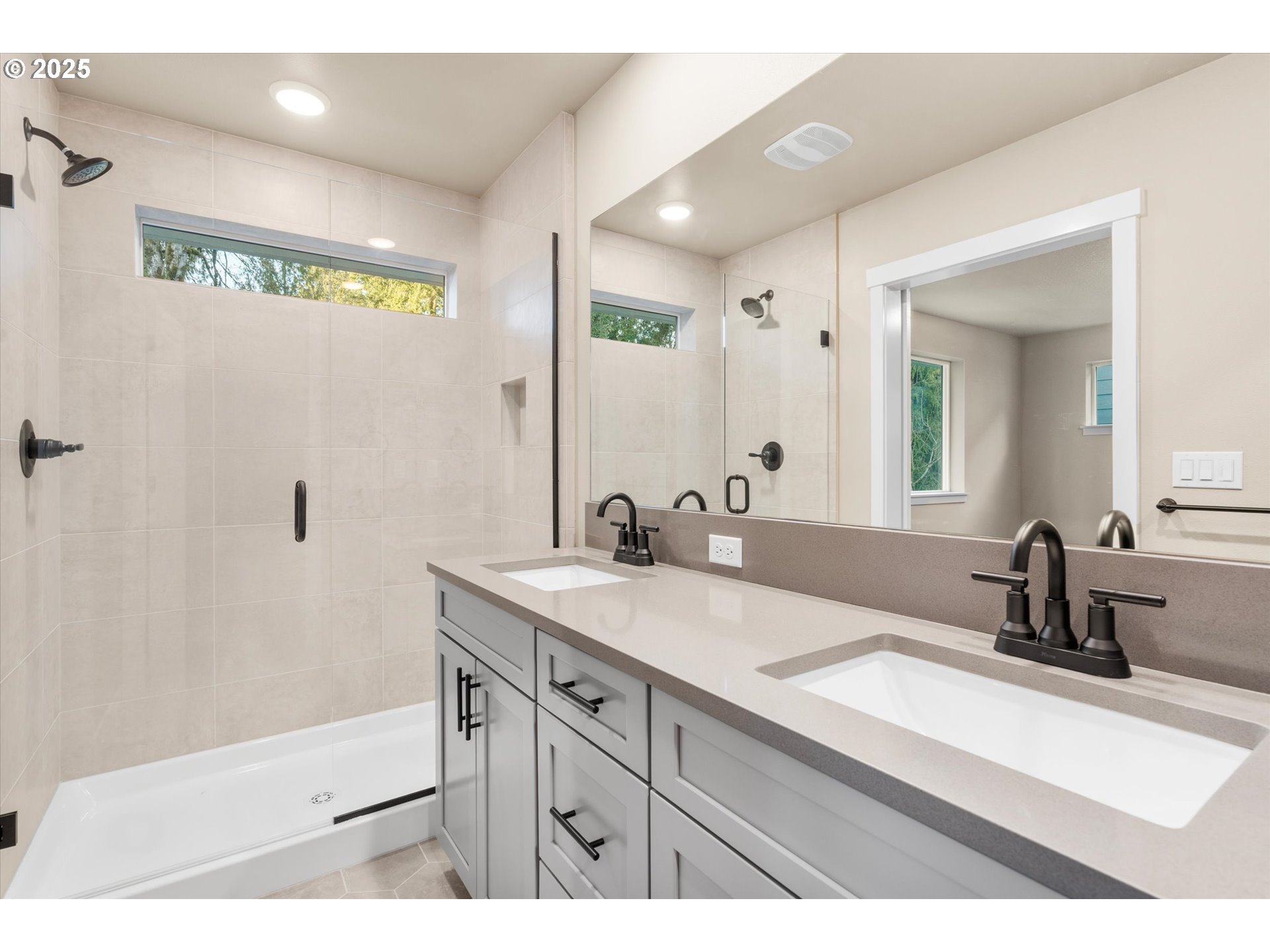 Photo #29: 102802734 Listing: Photo #29