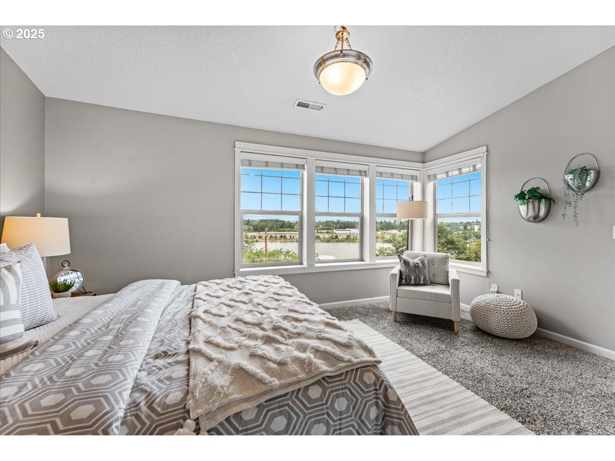 Photo #12: 103185818 Listing: Photo #12