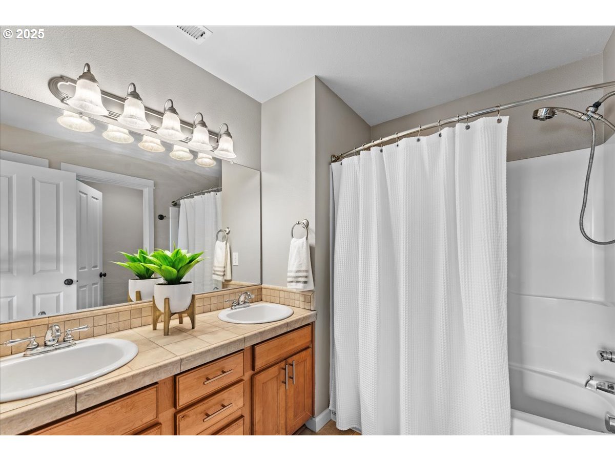 Photo #18: 103185818 Listing: Photo #18