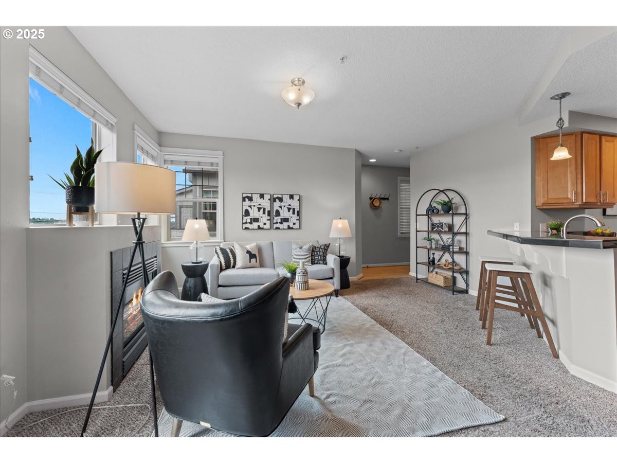 Photo #3: 103185818 Listing 