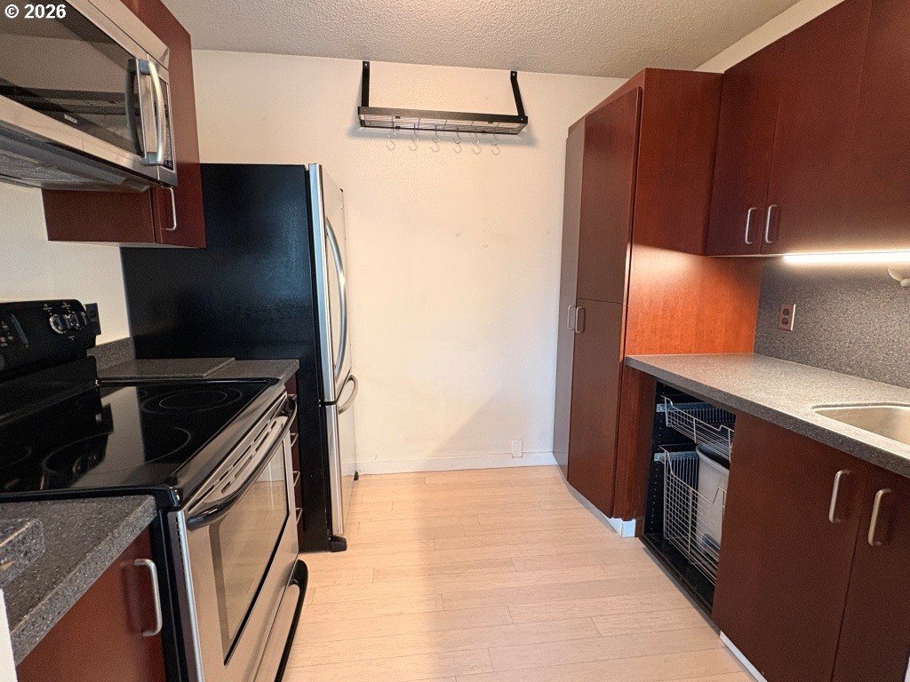 Photo #9: 103495234 Listing: Photo #9