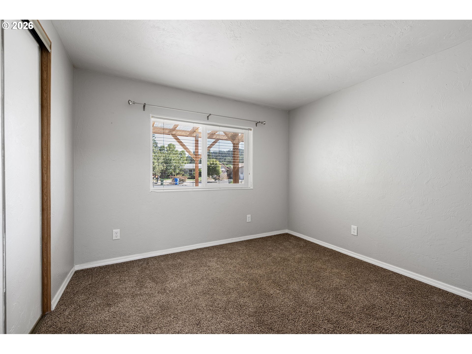 Property photo 12 of 25