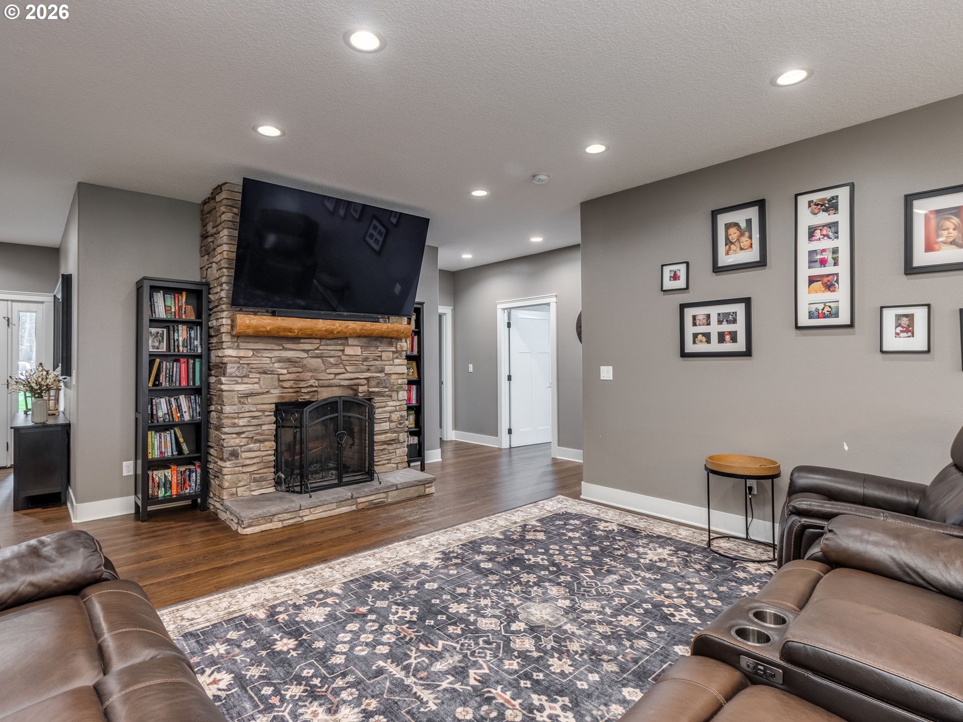 12950 S BARNARDS RD, Molalla, OR, 97038