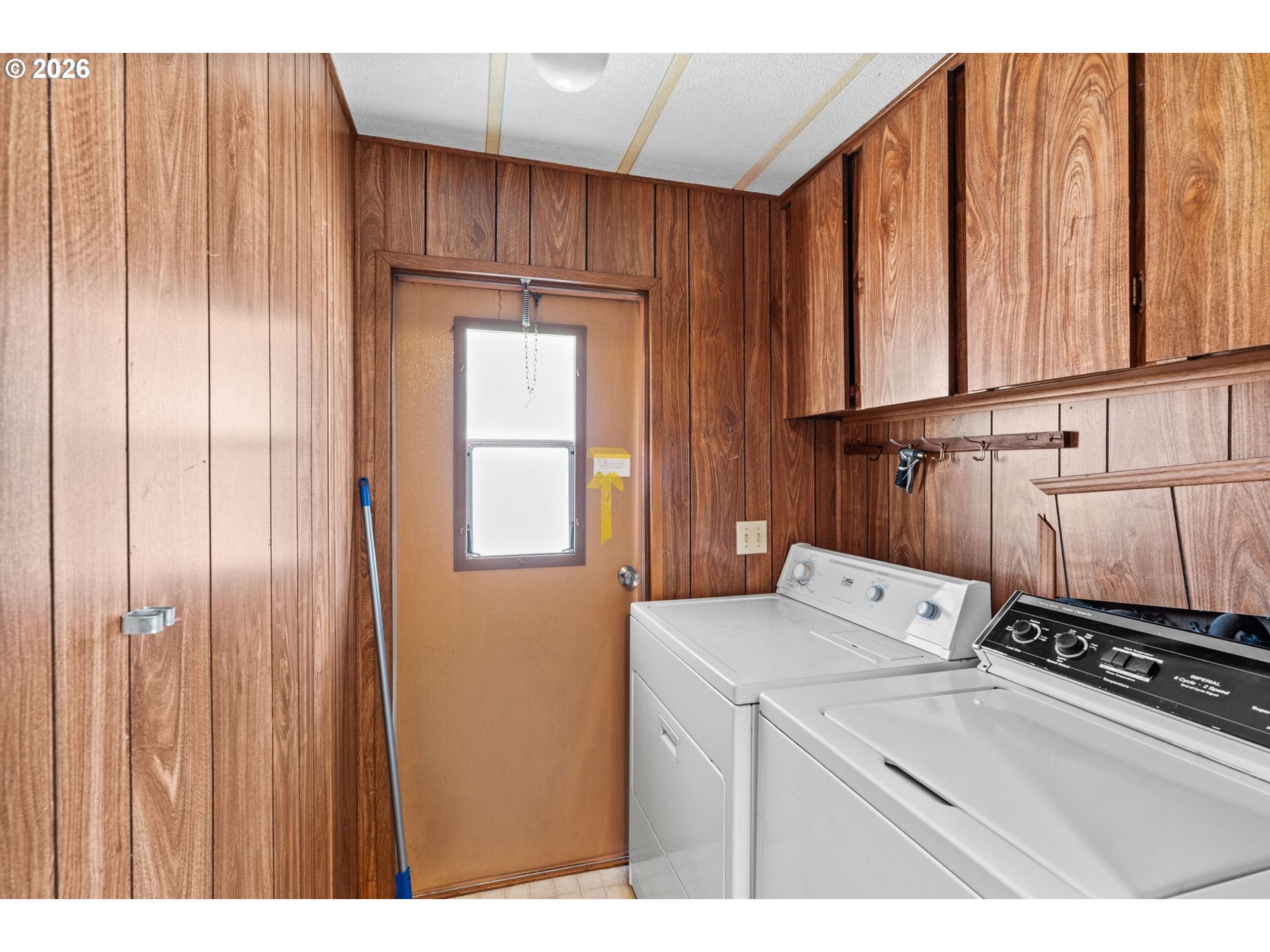 Property photo 11 of 17