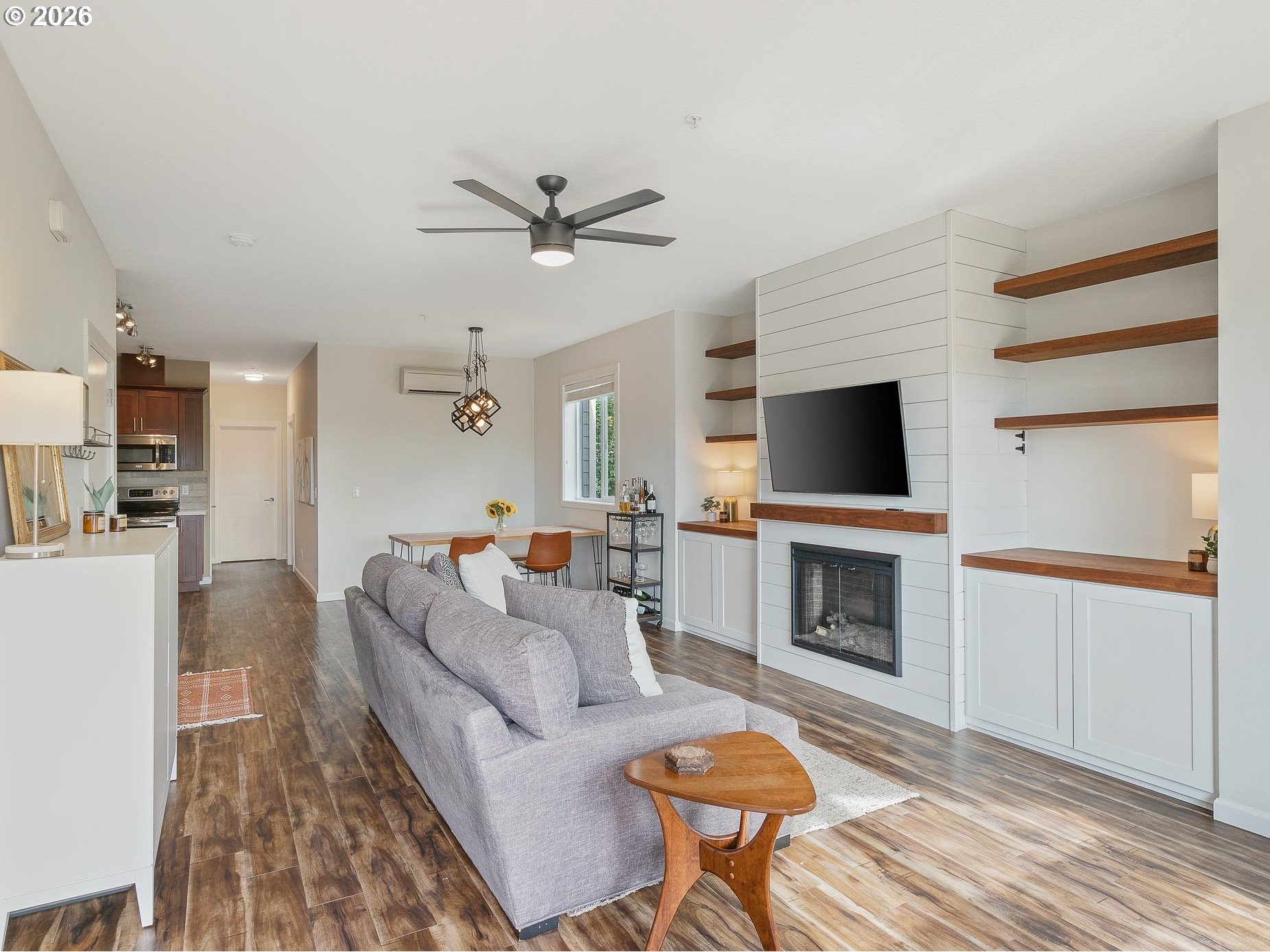 Photo #6: 105340994 Listing: Photo #6