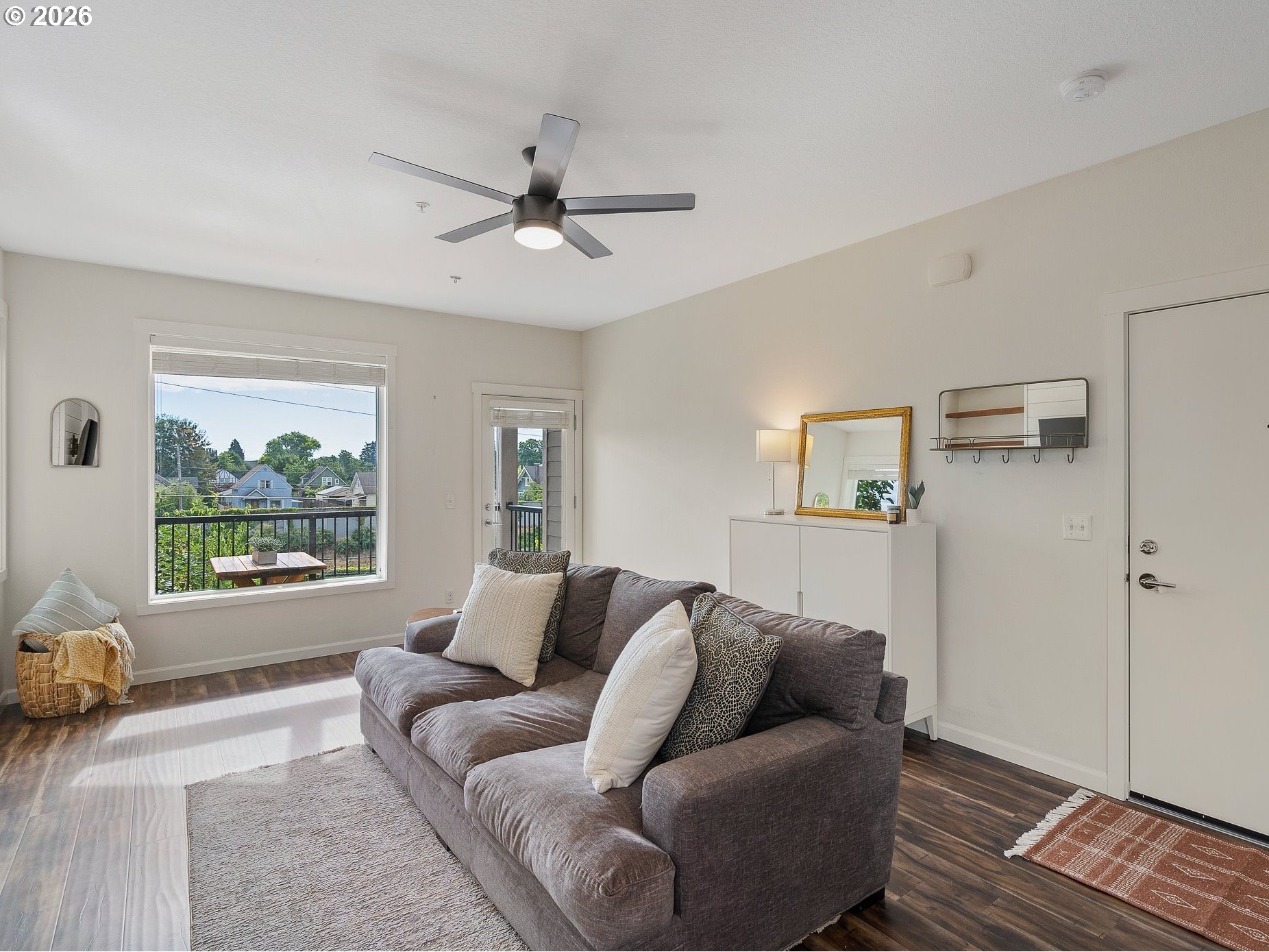 Photo #8: 105340994 Listing: Photo #8