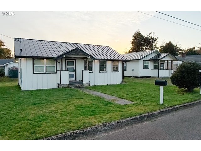 2714 NE EVERETT ST, Portland, OR, 97232