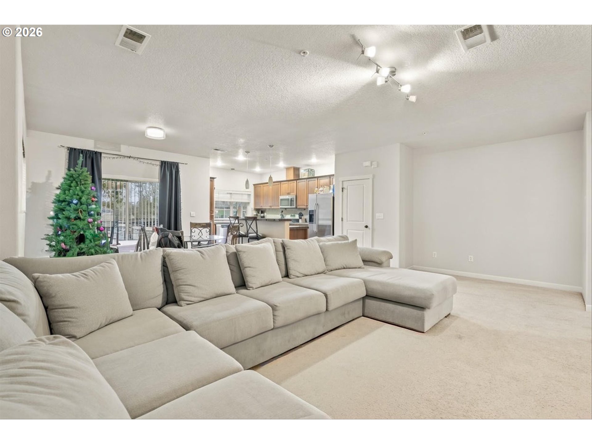 Photo #7: 105836349 Listing: Photo #7