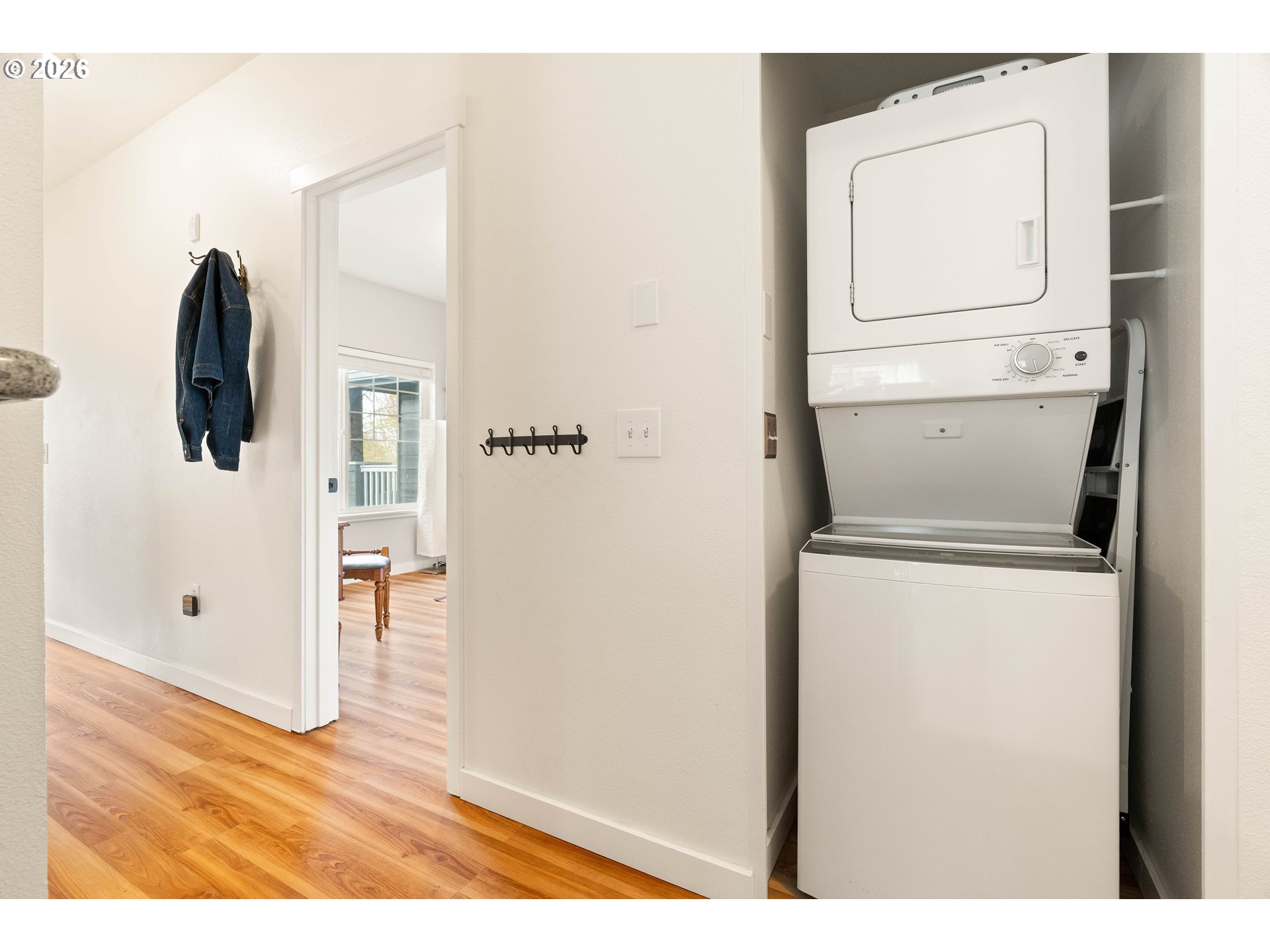 Photo #11: 106056118 Listing: Photo #11