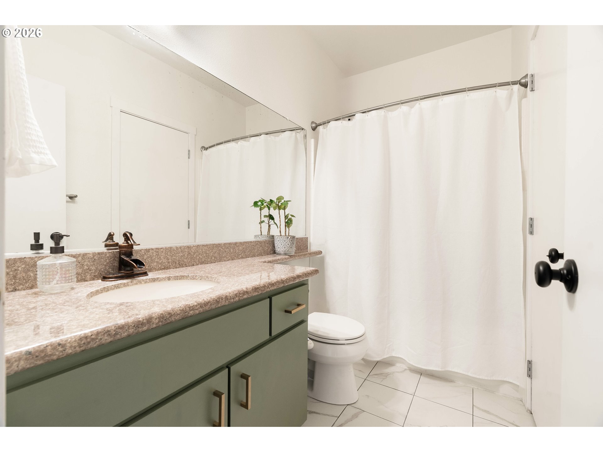 Photo #38: 106056118 Listing: Photo #38