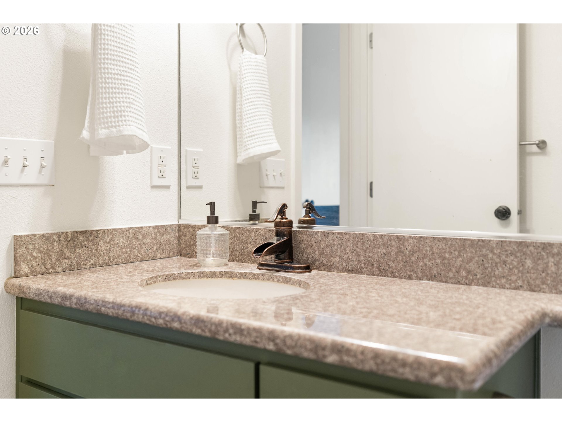 Photo #39: 106056118 Listing: Photo #39