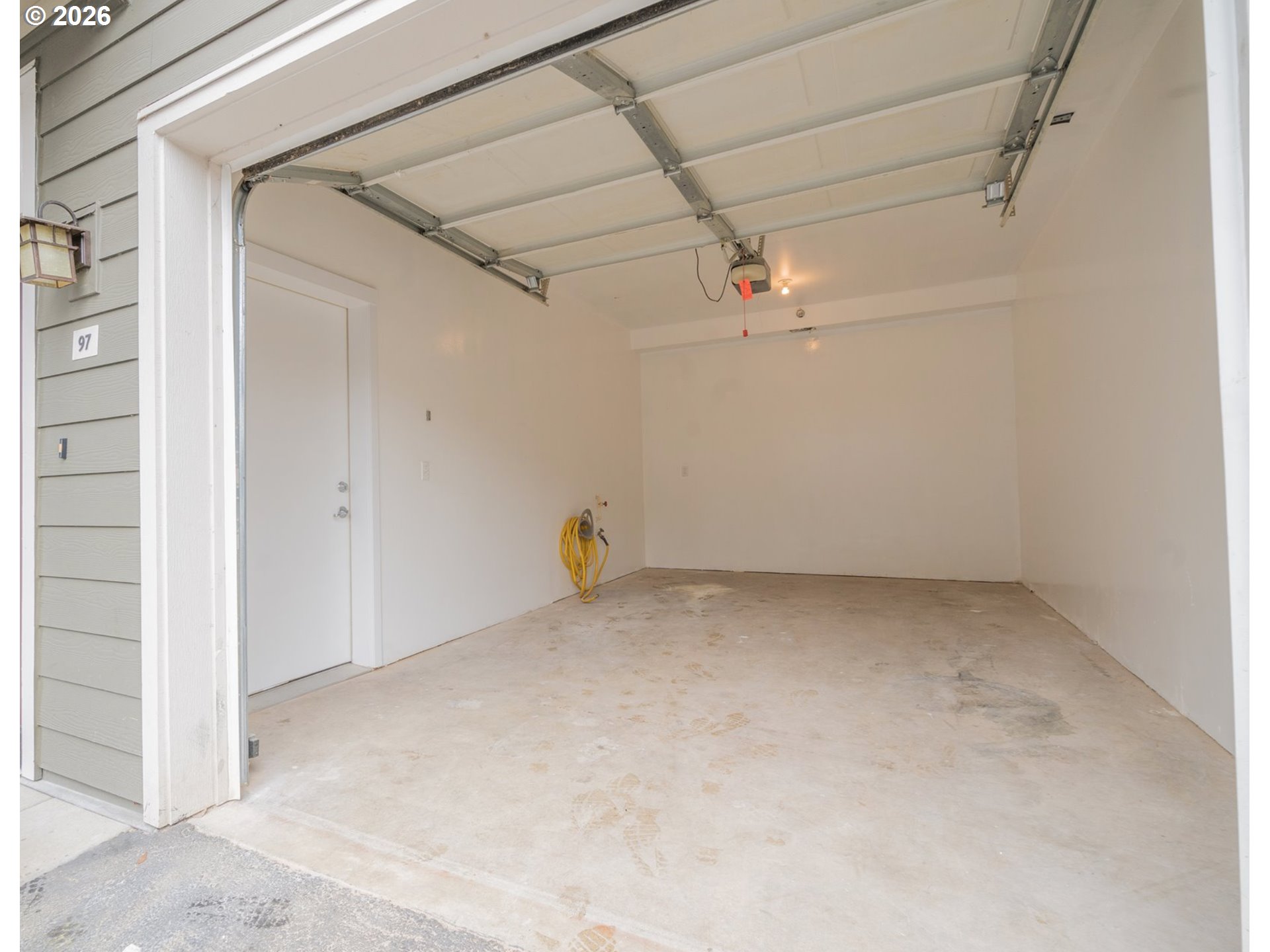 Photo #1: 106056118 Listing: Photo #1