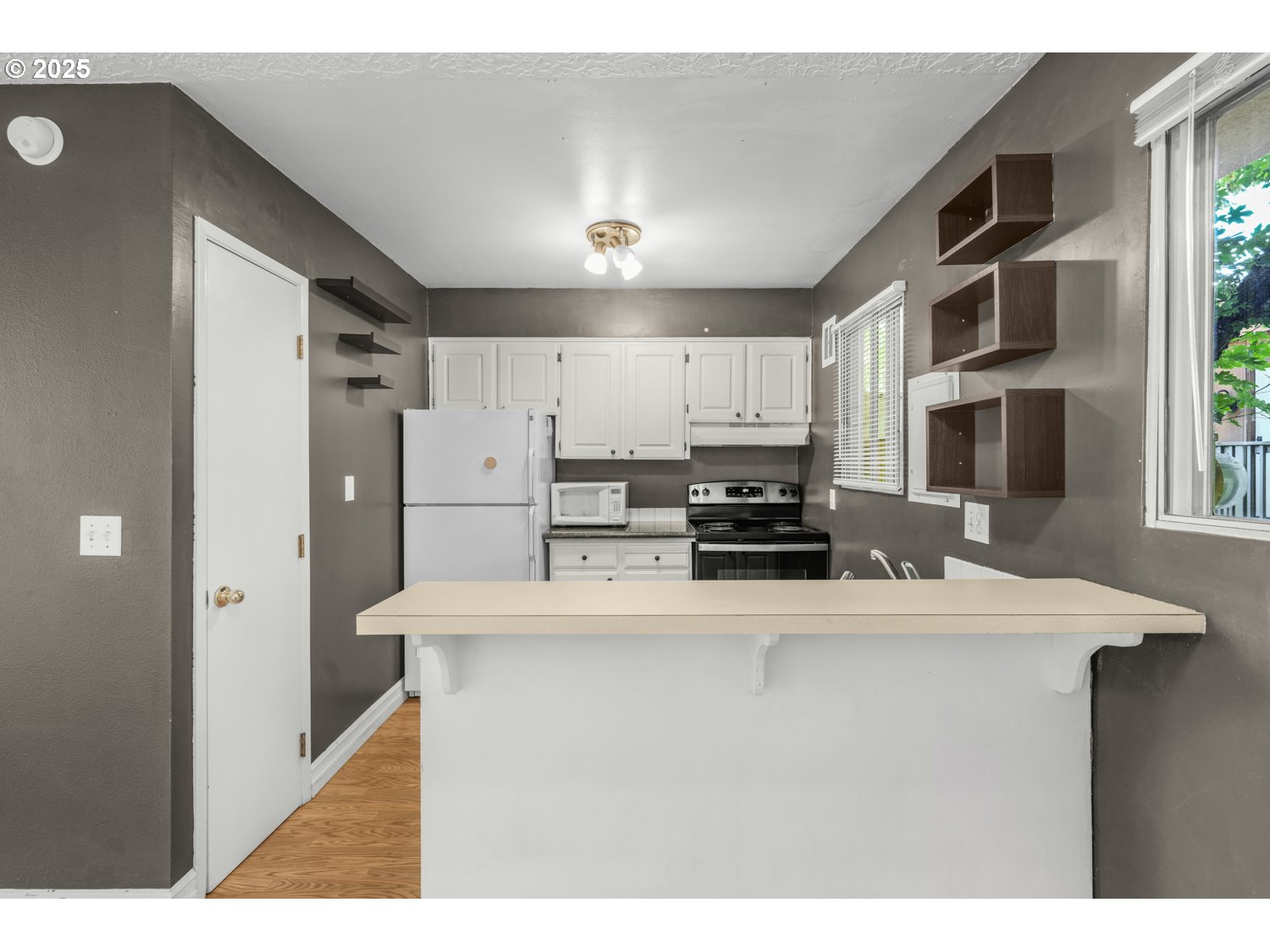 Photo #10: 107145302 Listing: Photo #10