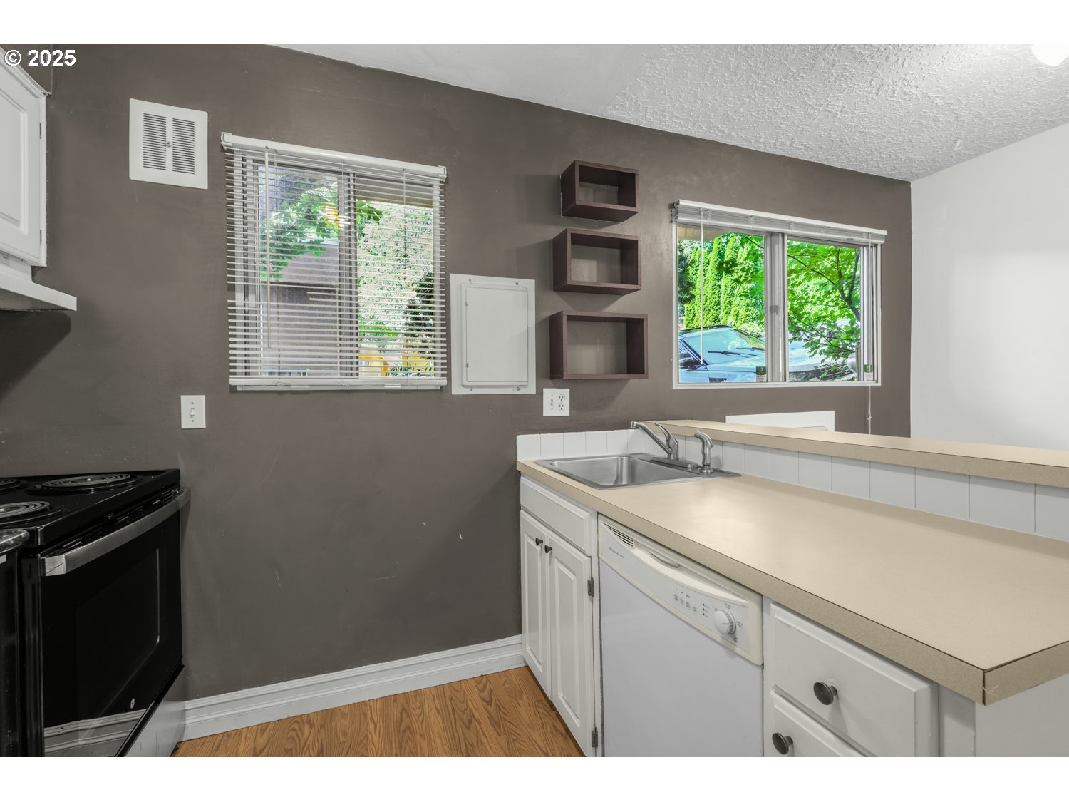 Photo #12: 107145302 Listing: Photo #12