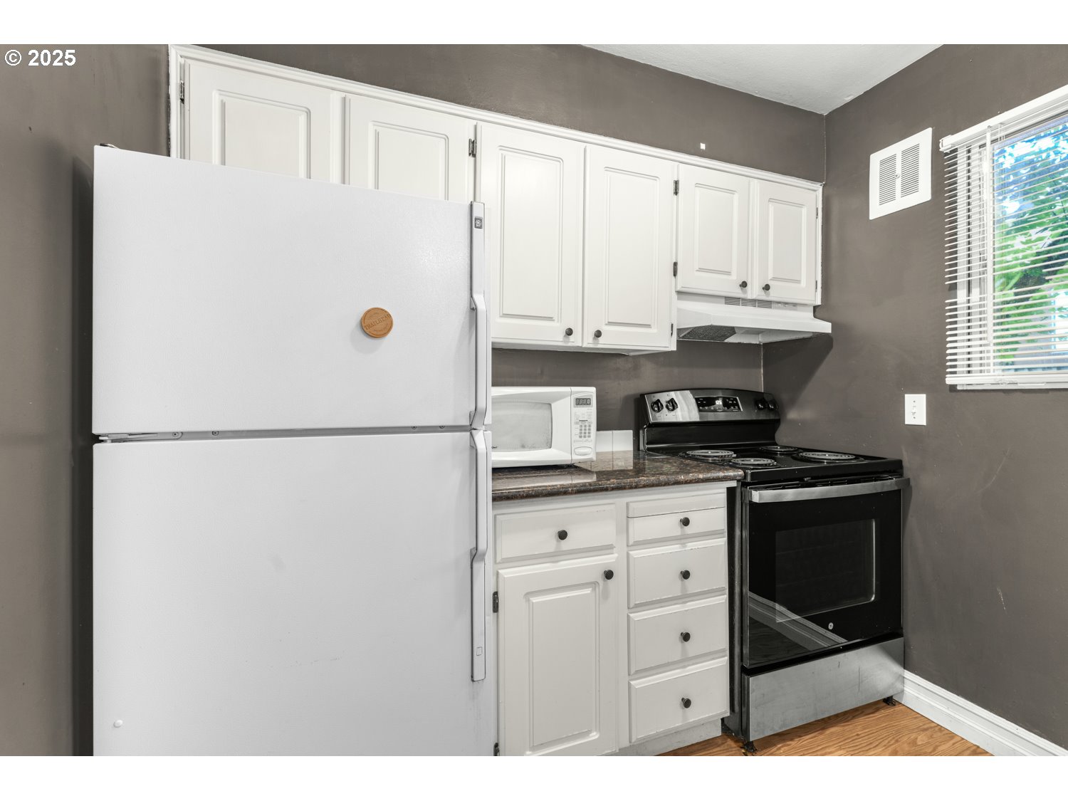 Photo #13: 107145302 Listing: Photo #13