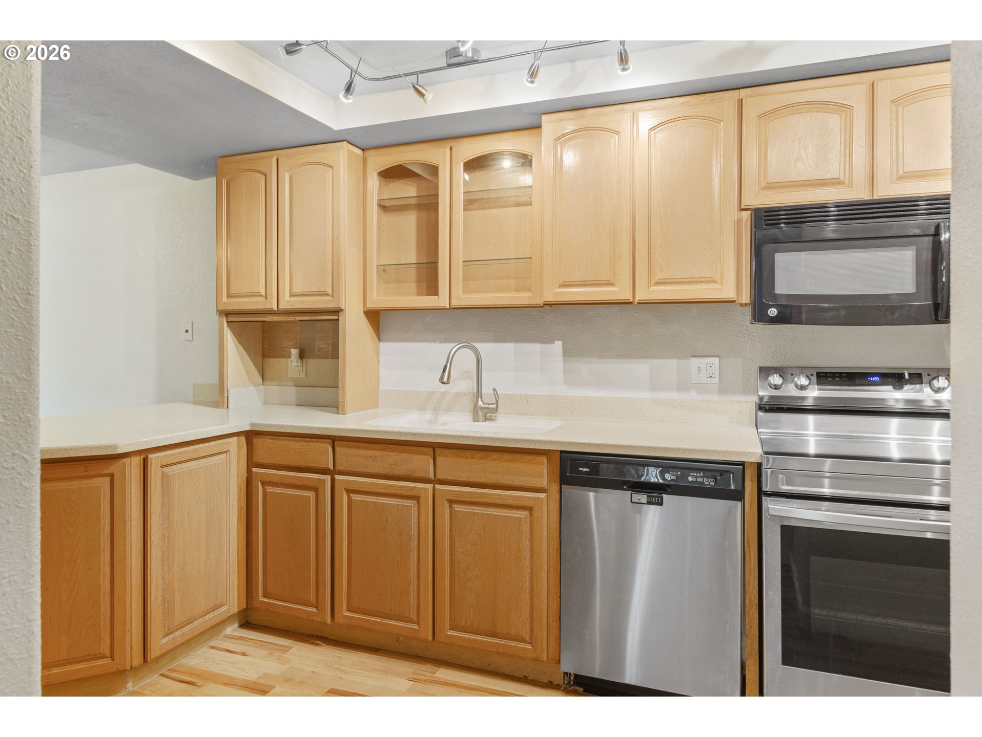 Photo #26: 107327136 Listing: Photo #26