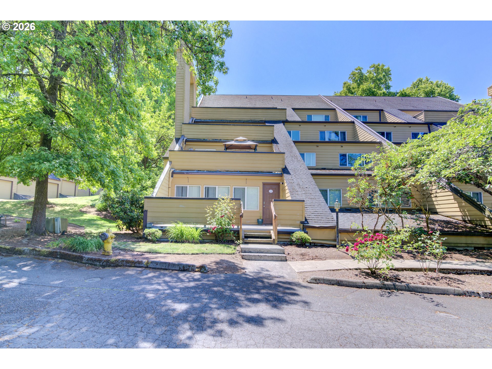 Photo #4: 107327136 Listing: Photo #4