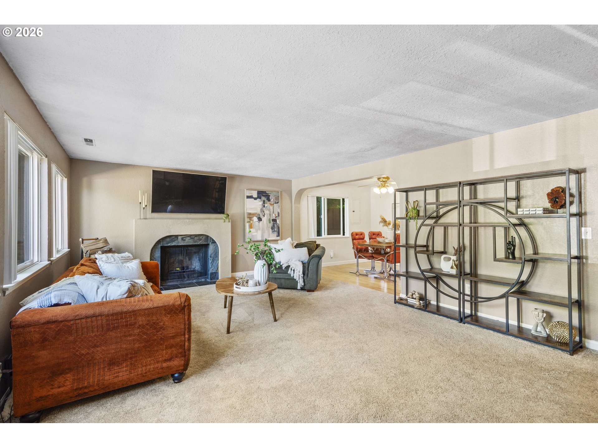 Photo #5: 107327136 Listing: Photo #5