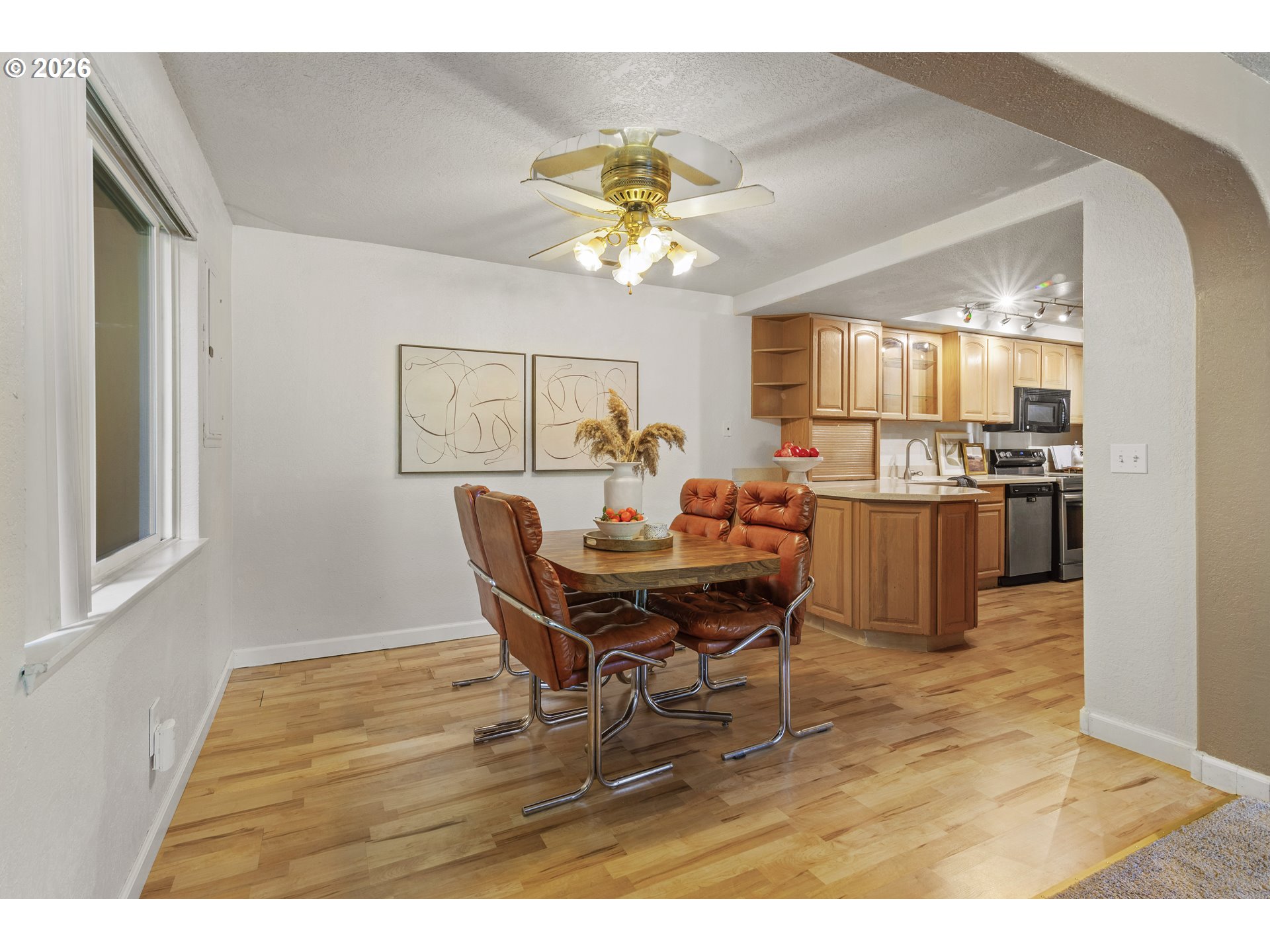 Photo #7: 107327136 Listing: Photo #7