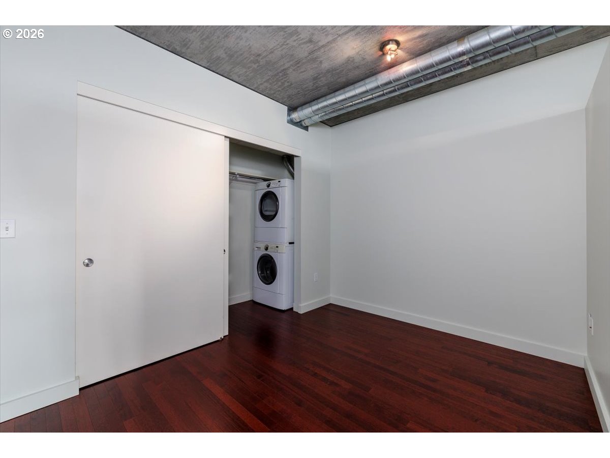 Photo #8: 108690984 Listing: Photo #8