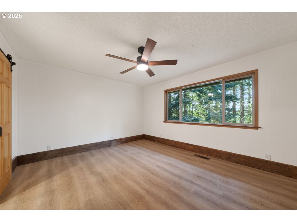 Property photo 31 of 48