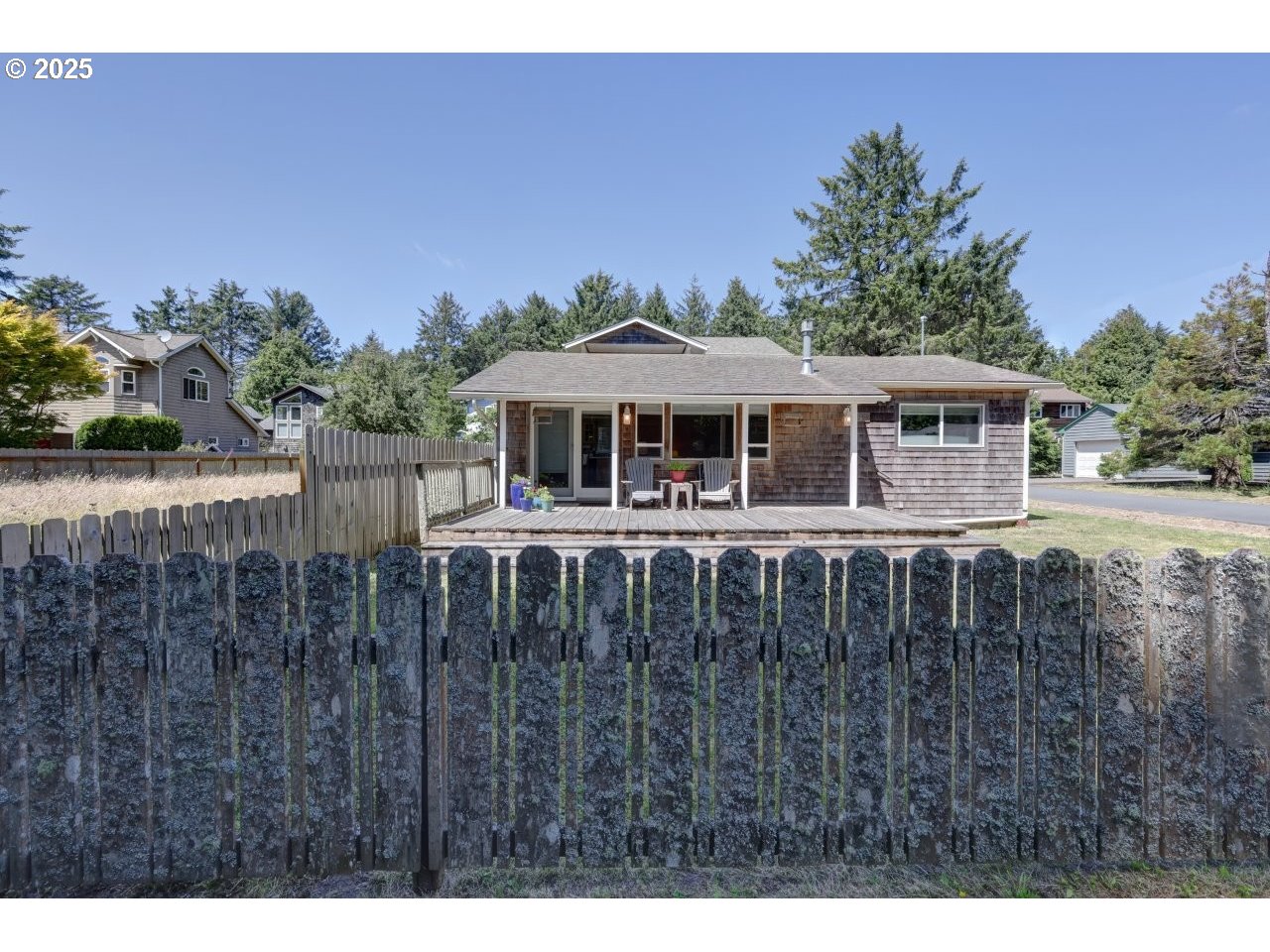 296 E JACKSON ST, Cannon Beach, OR, 97110