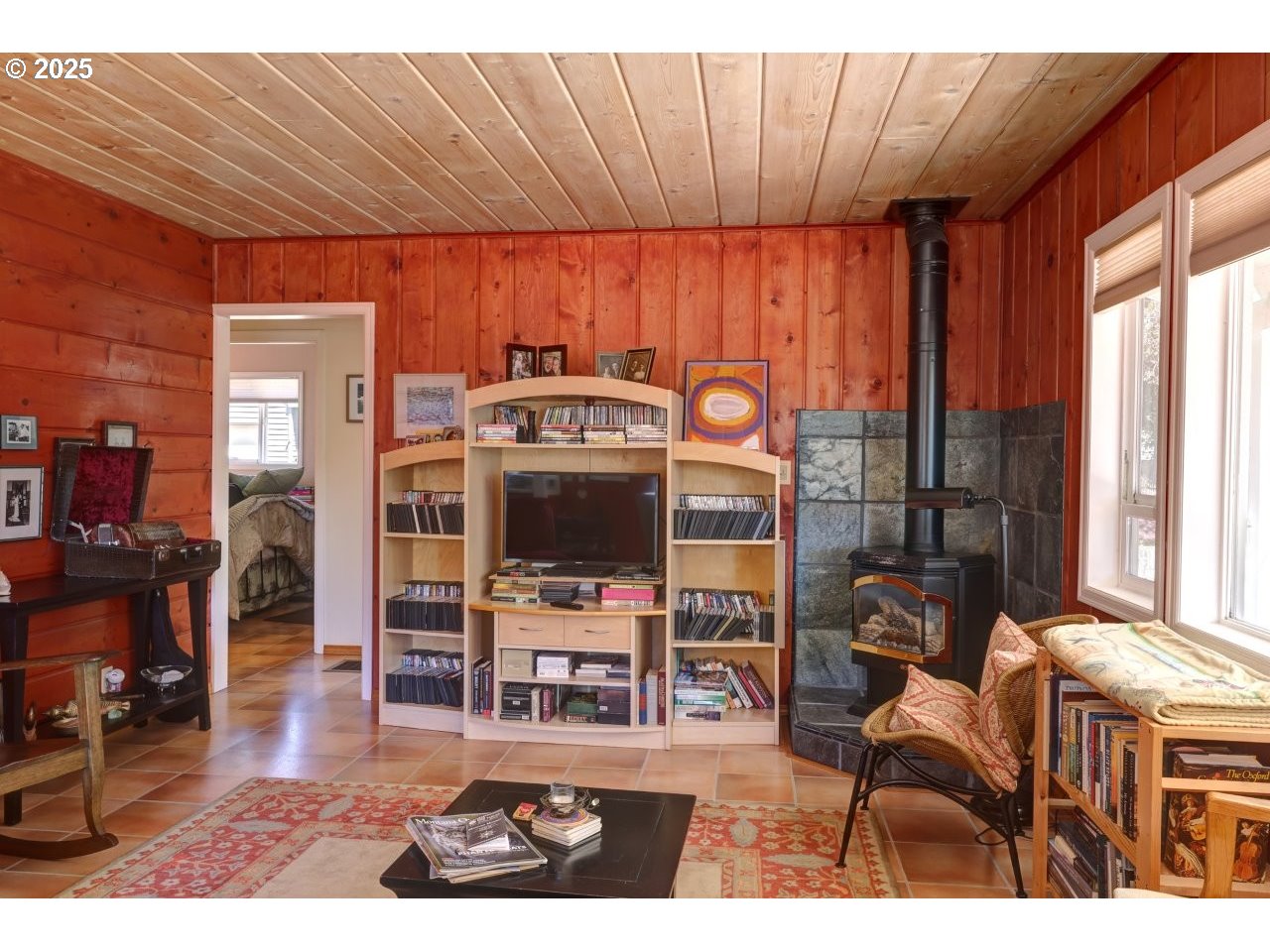 296 E JACKSON ST, Cannon Beach, OR, 97110