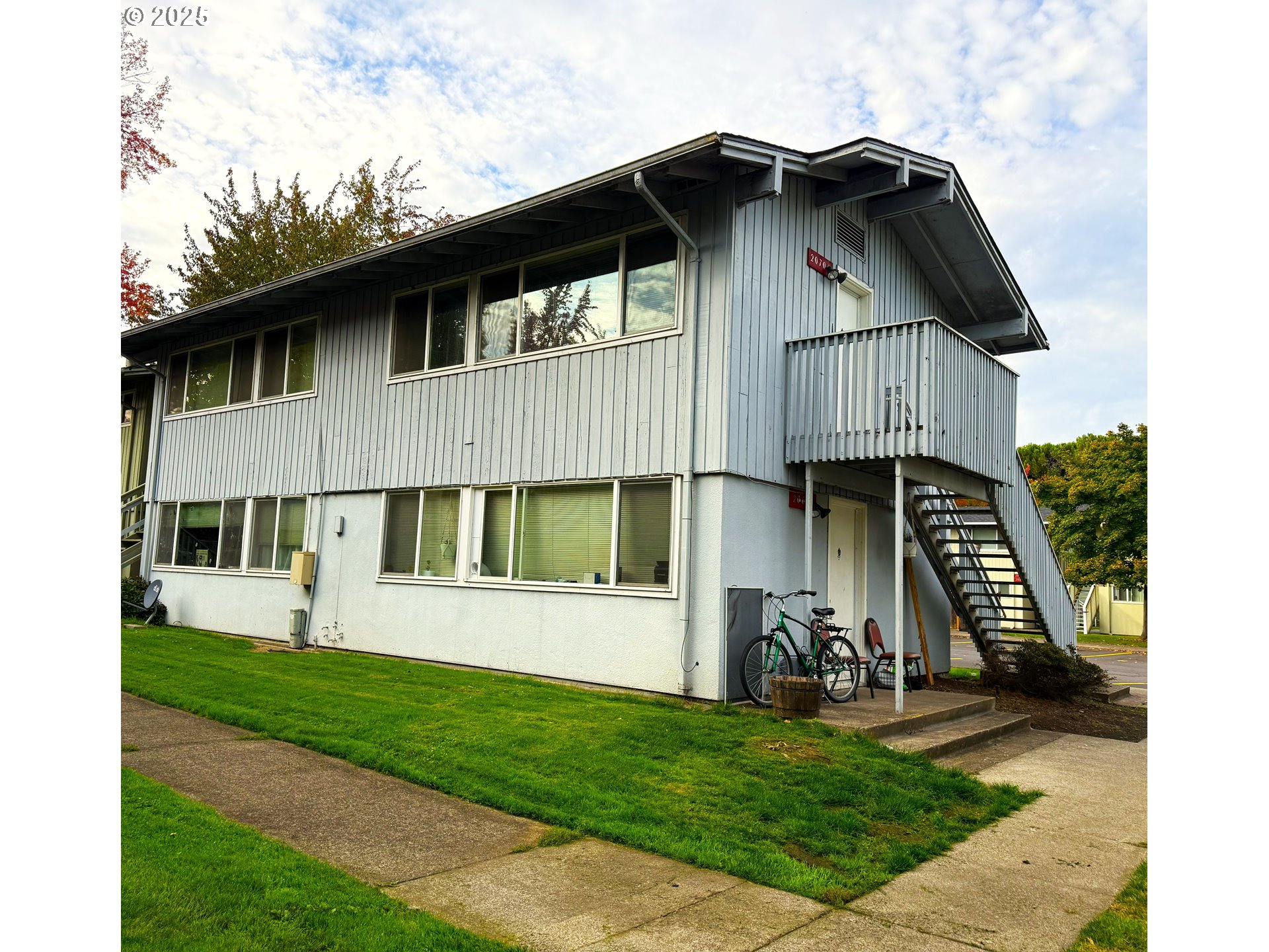 2064 W 17TH AVE, Eugene, OR, 97402