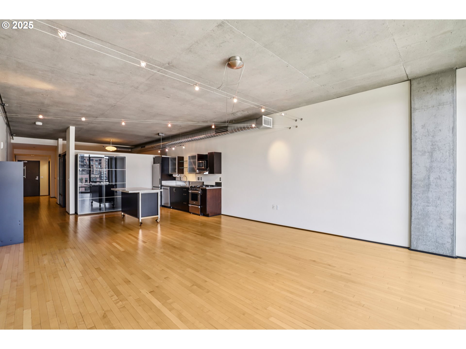 Photo #12: 110684373 Listing: Photo #12