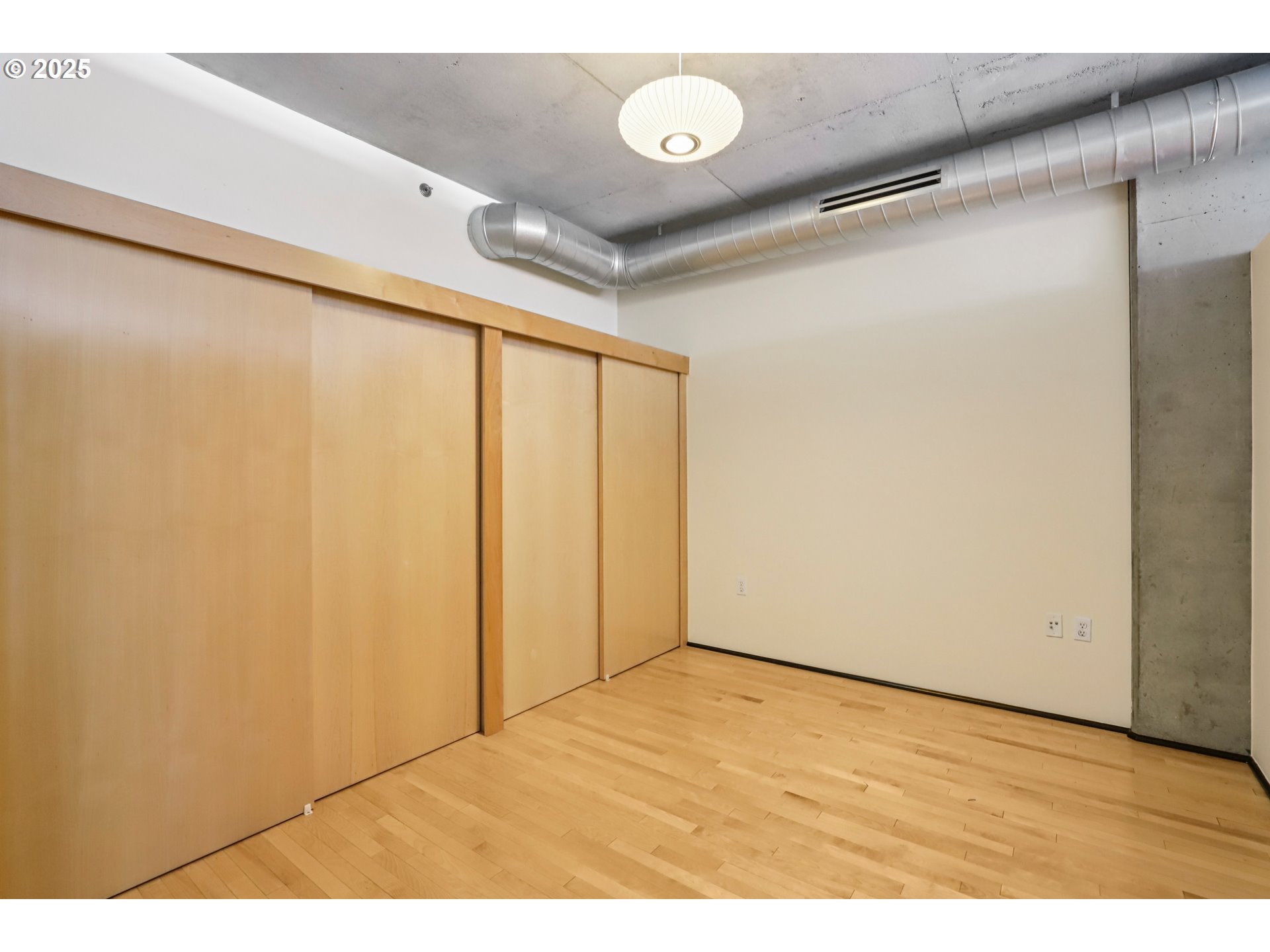 Photo #3: 110684373 Listing 