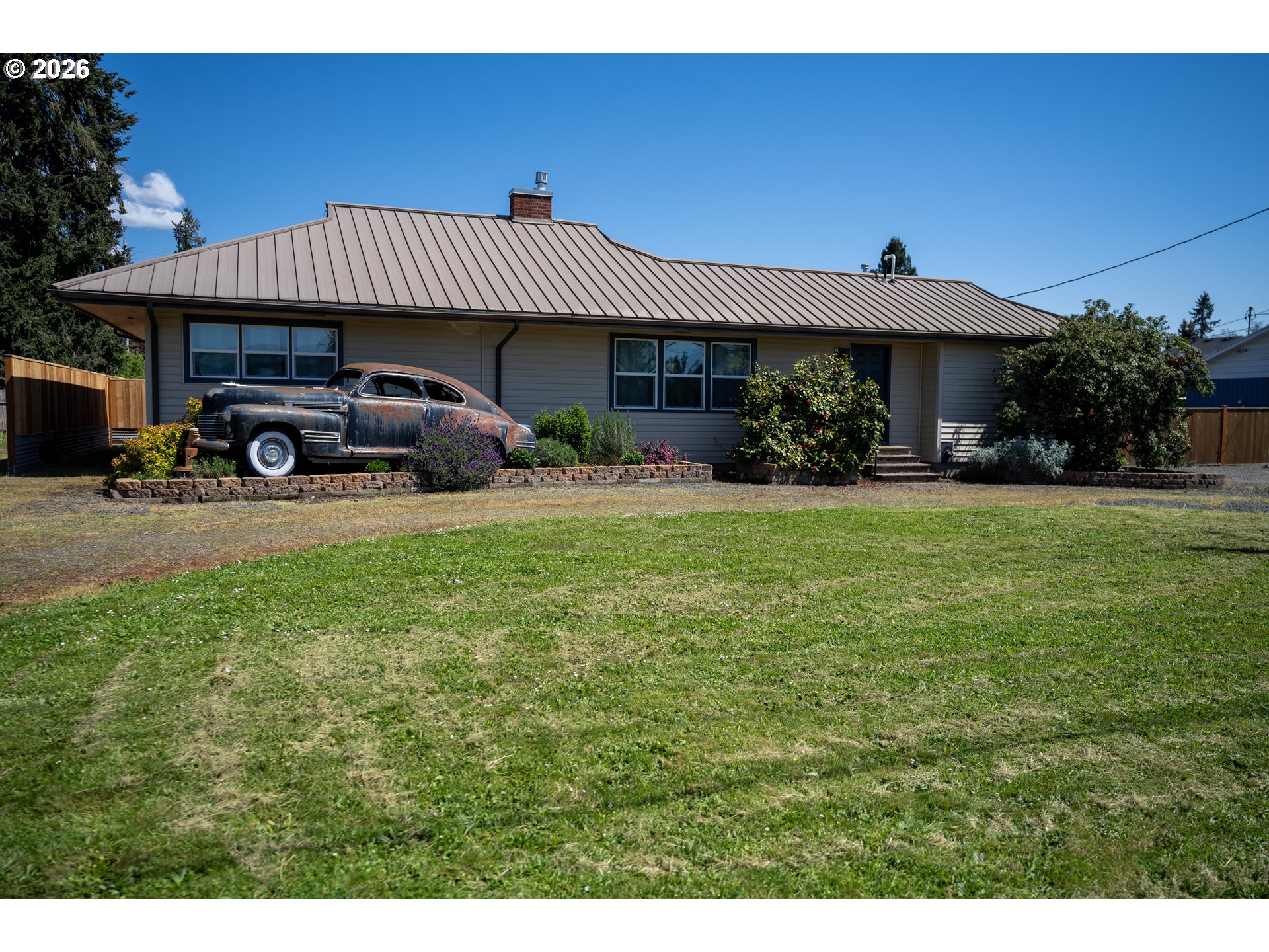 796 S R ST, Cottage Grove, OR, 97424