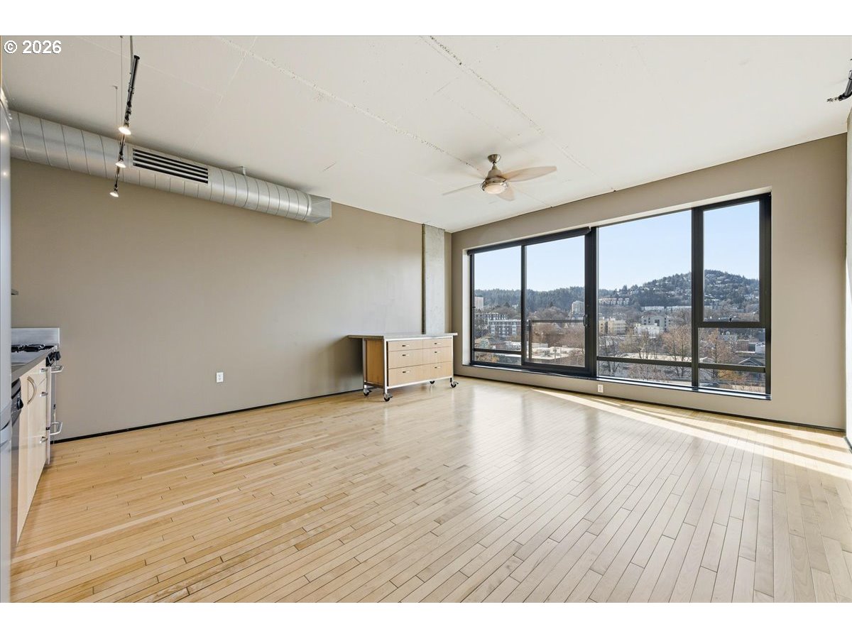 Photo #10: 111498719 Listing: Photo #10