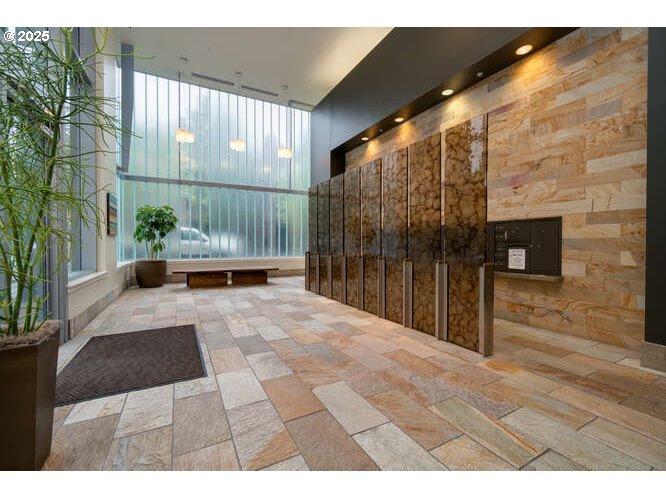 Photo #1: 113684506 Listing: Photo #1