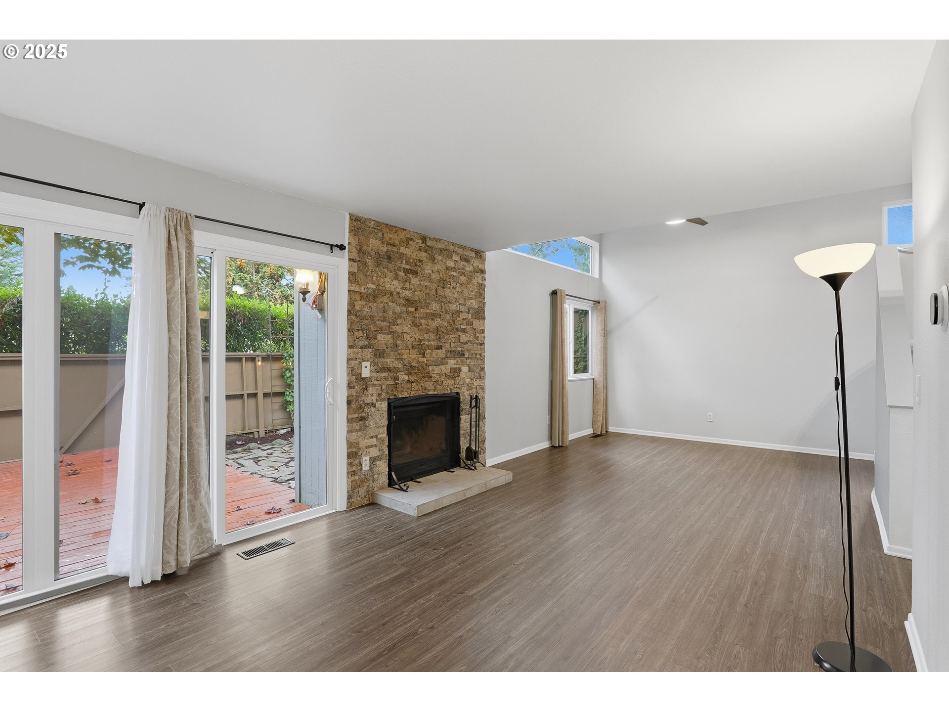 Photo #11: 114040655 Listing: Photo #11