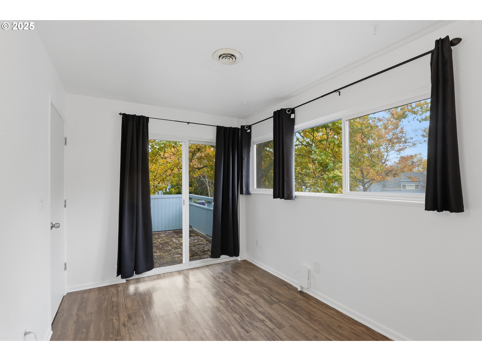 Photo #15: 114040655 Listing: Photo #15