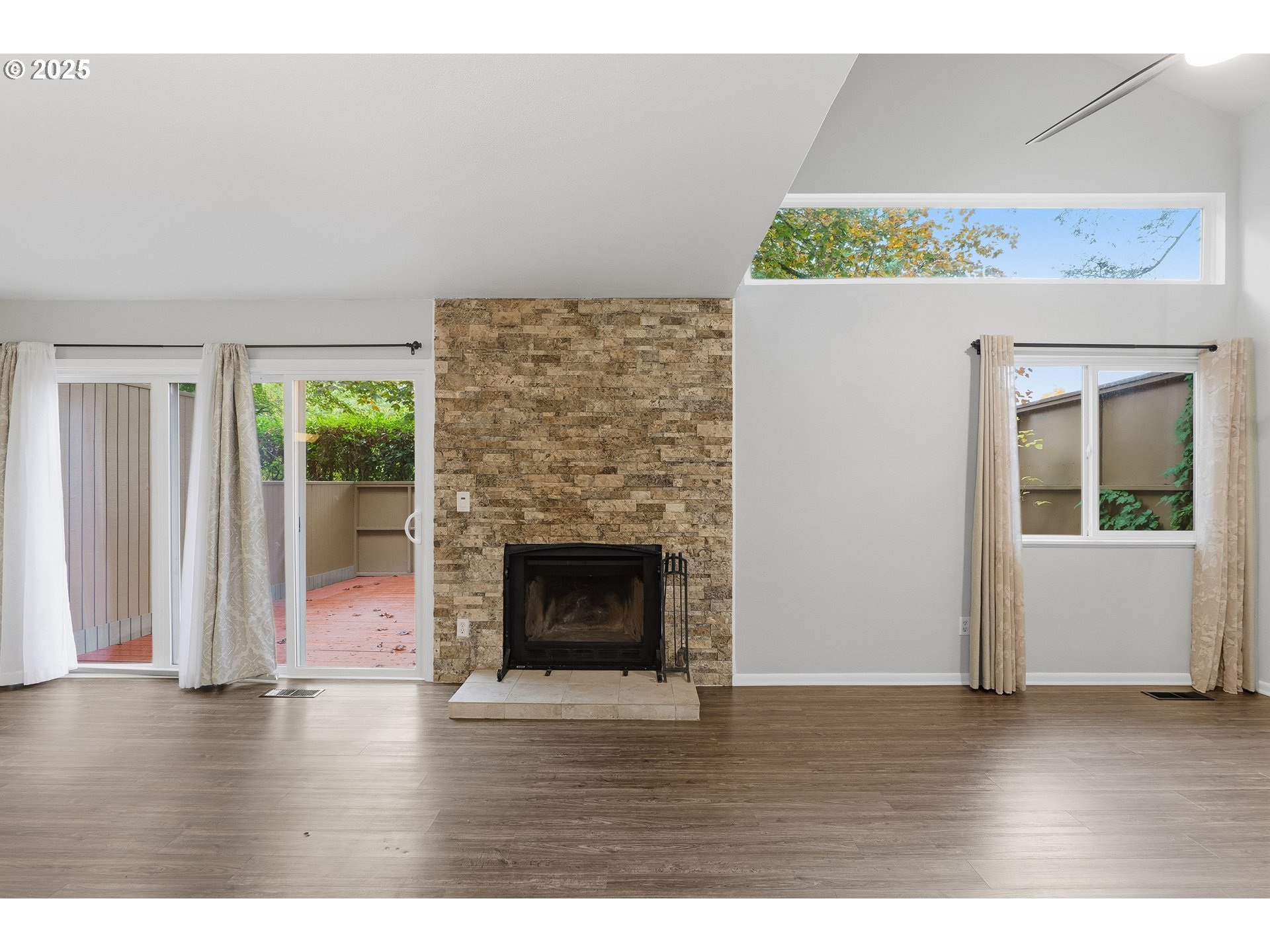 Photo #5: 114040655 Listing: Photo #5