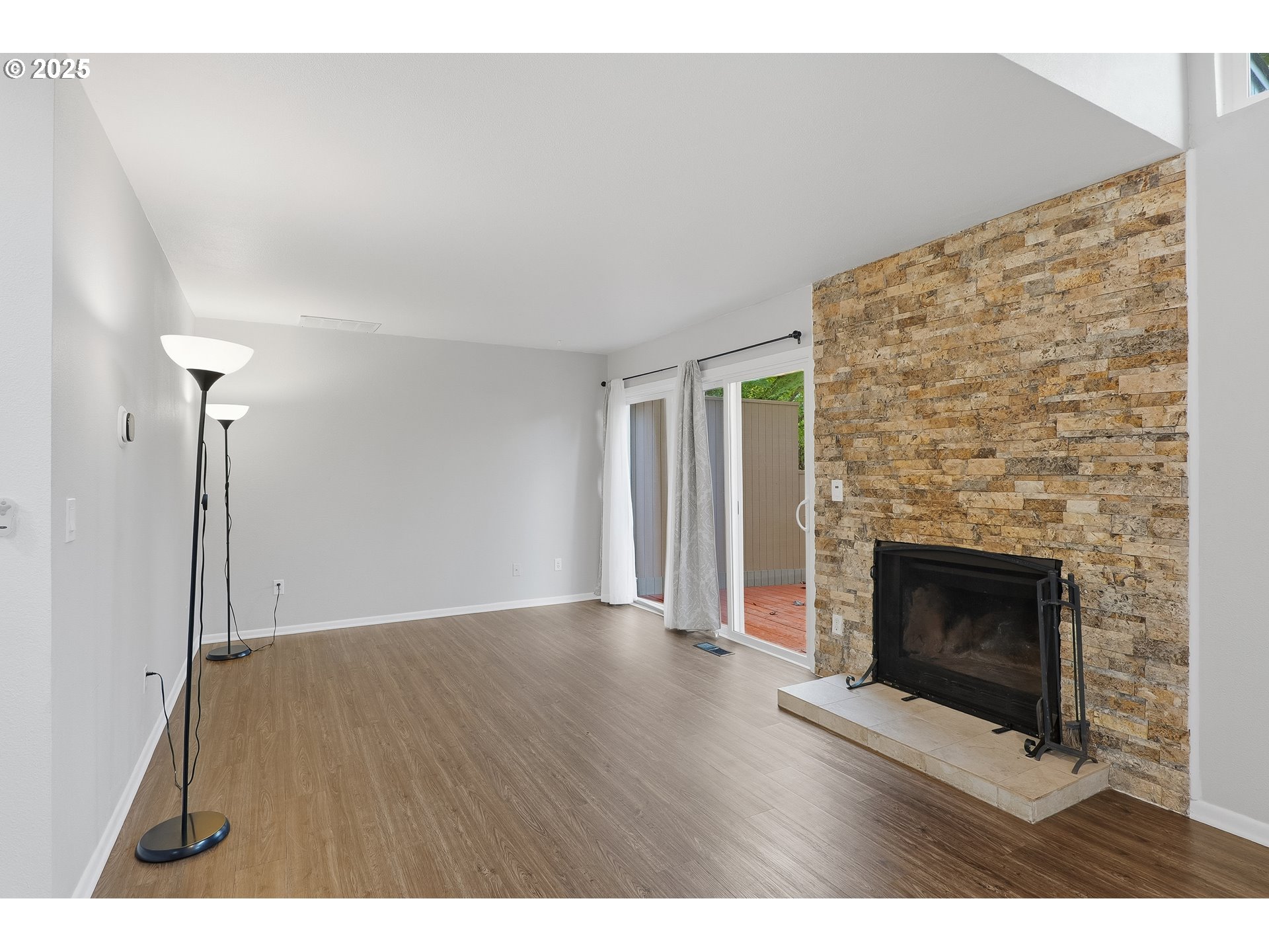 Photo #8: 114040655 Listing: Photo #8