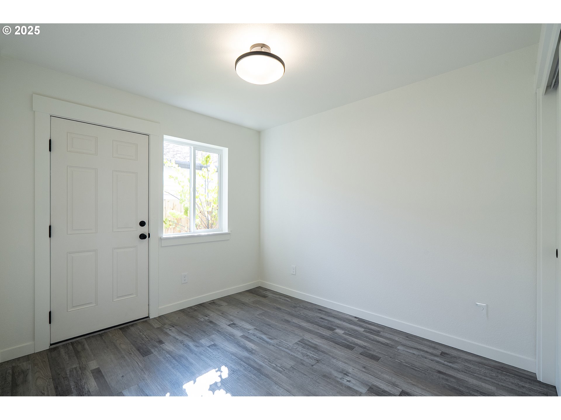 Photo #4: 114130447 Listing 