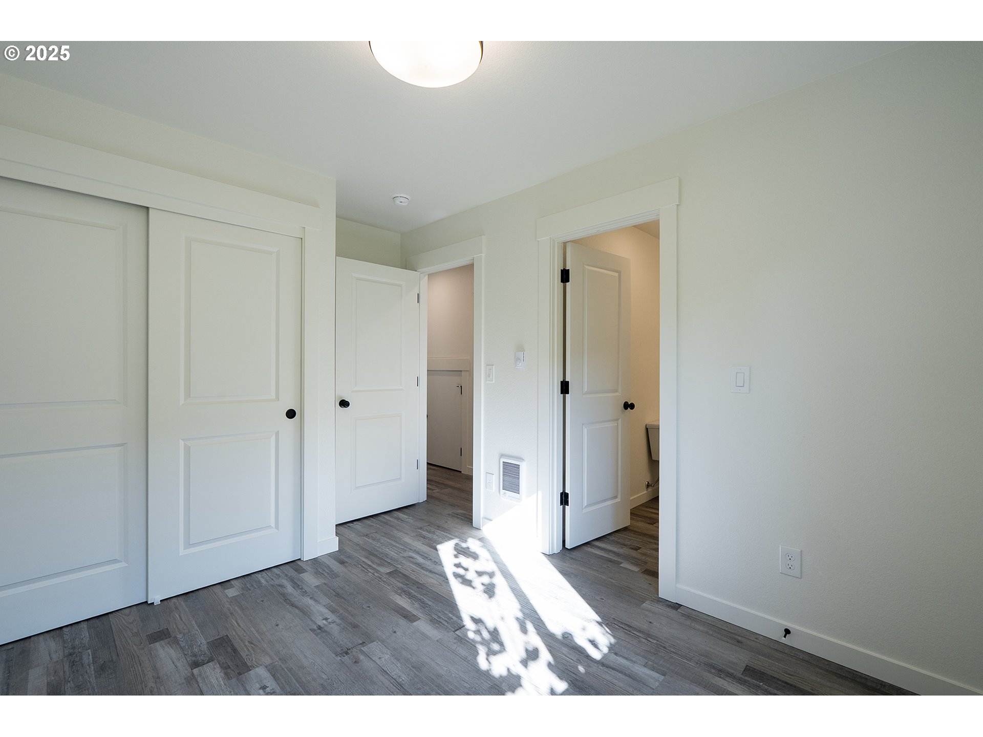 Photo #5: 114130447 Listing 