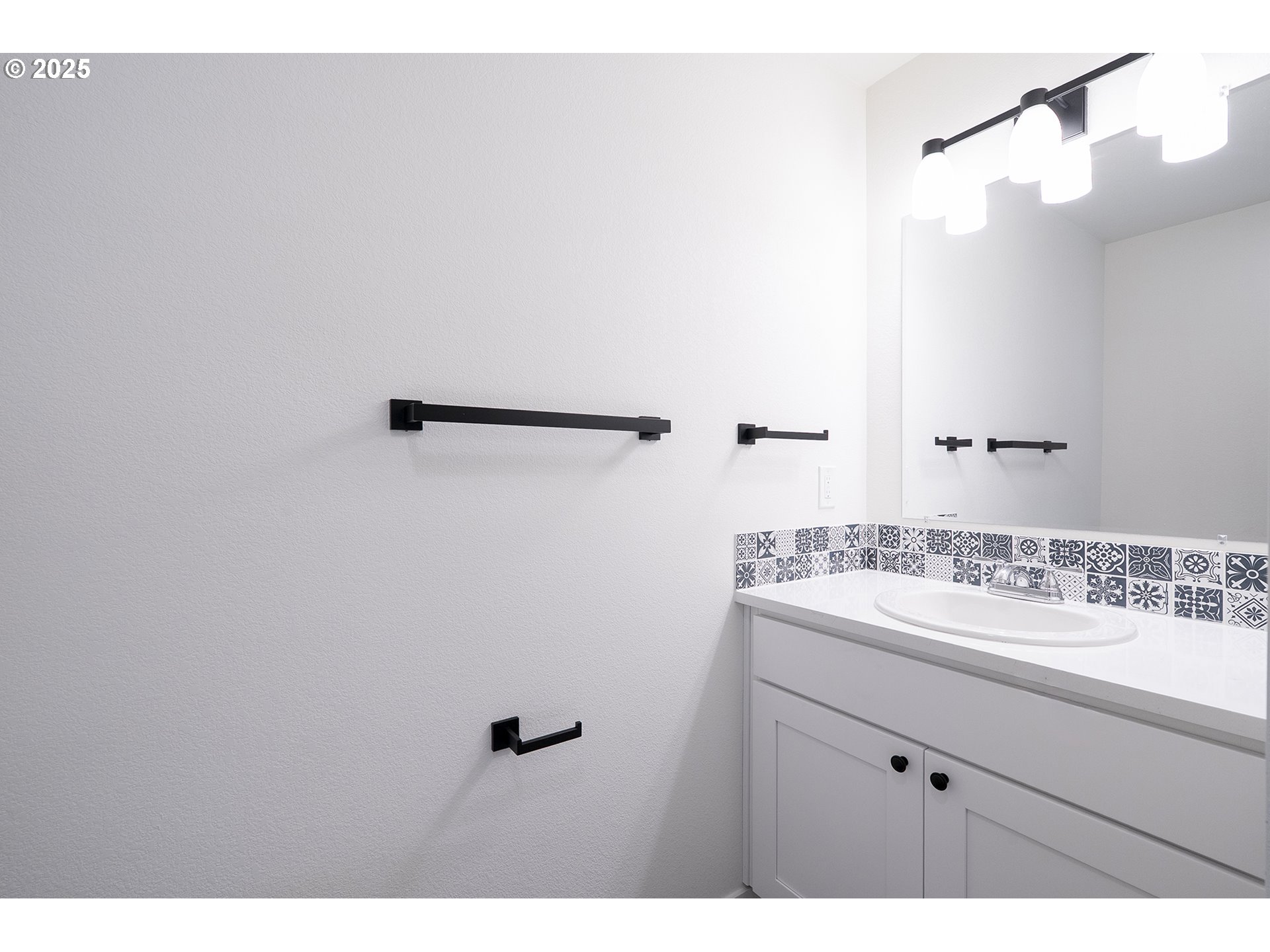 Photo #7: 114130447 Listing: Photo #7