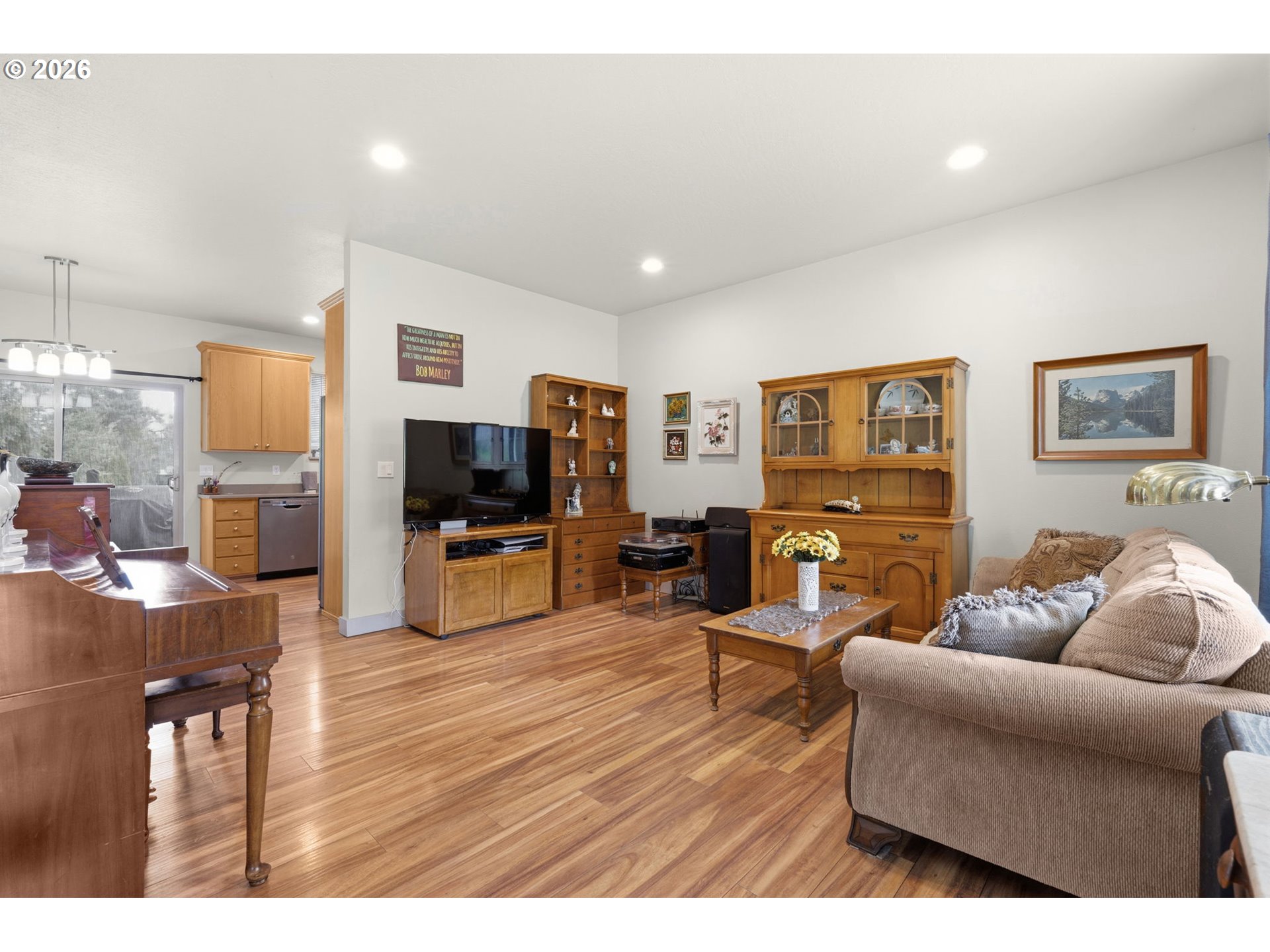 Property photo 6 of 40