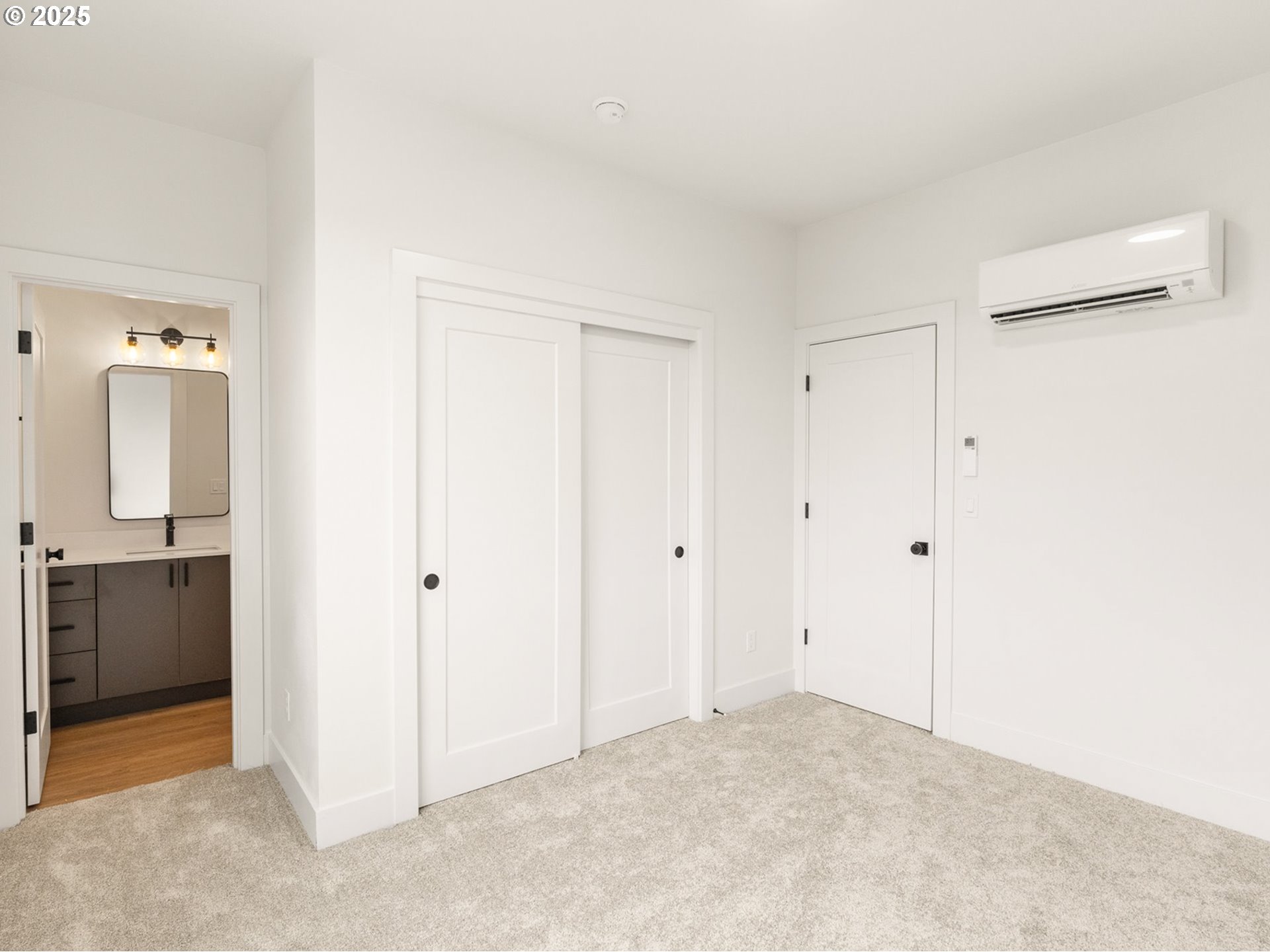 Photo #8: 115222777 Listing: Photo #8