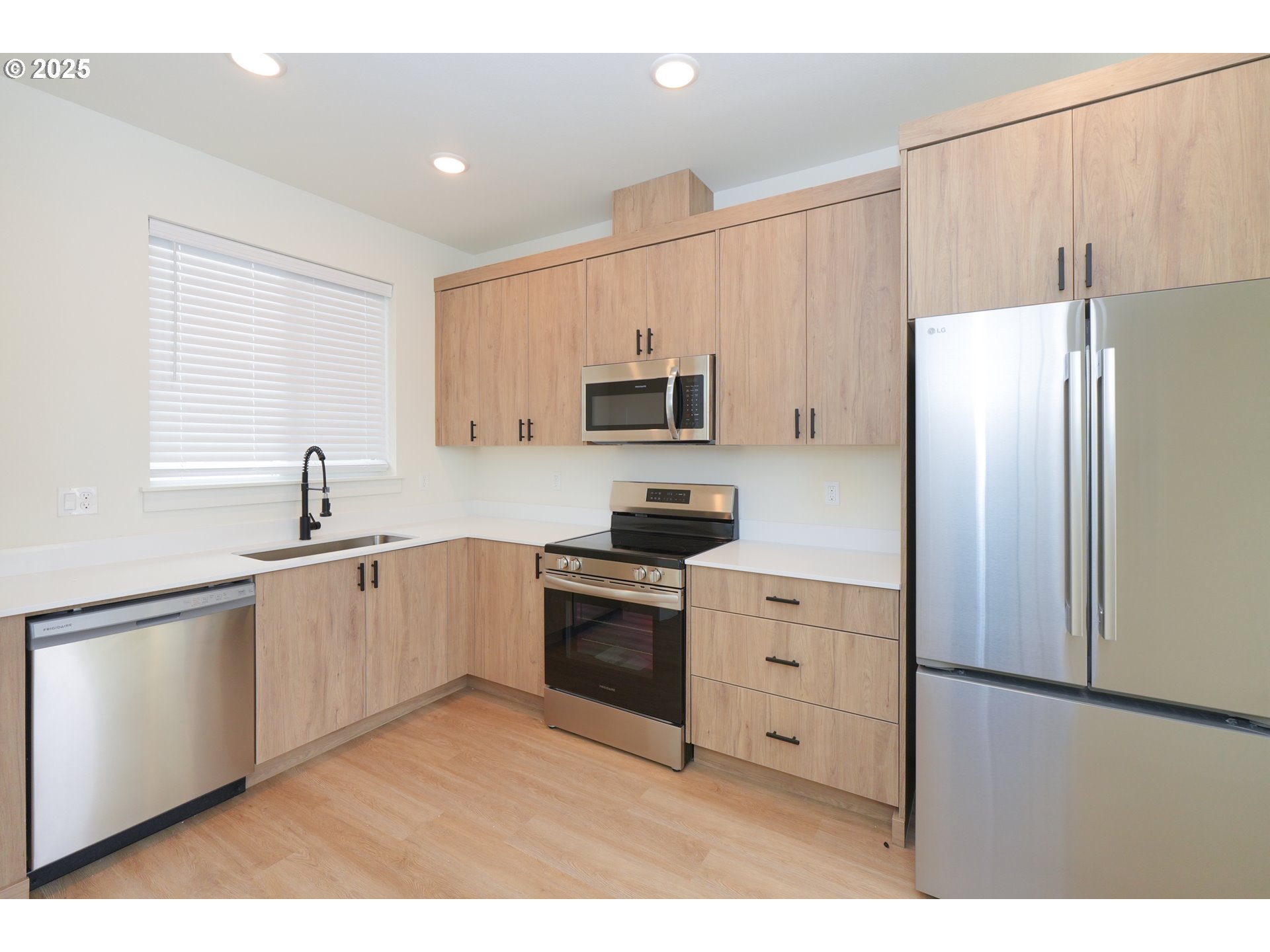 Photo #3: 115222777 Listing: Photo #3