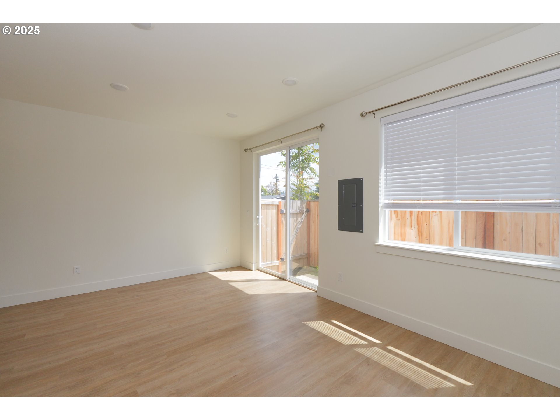 Photo #5: 115222777 Listing: Photo #5