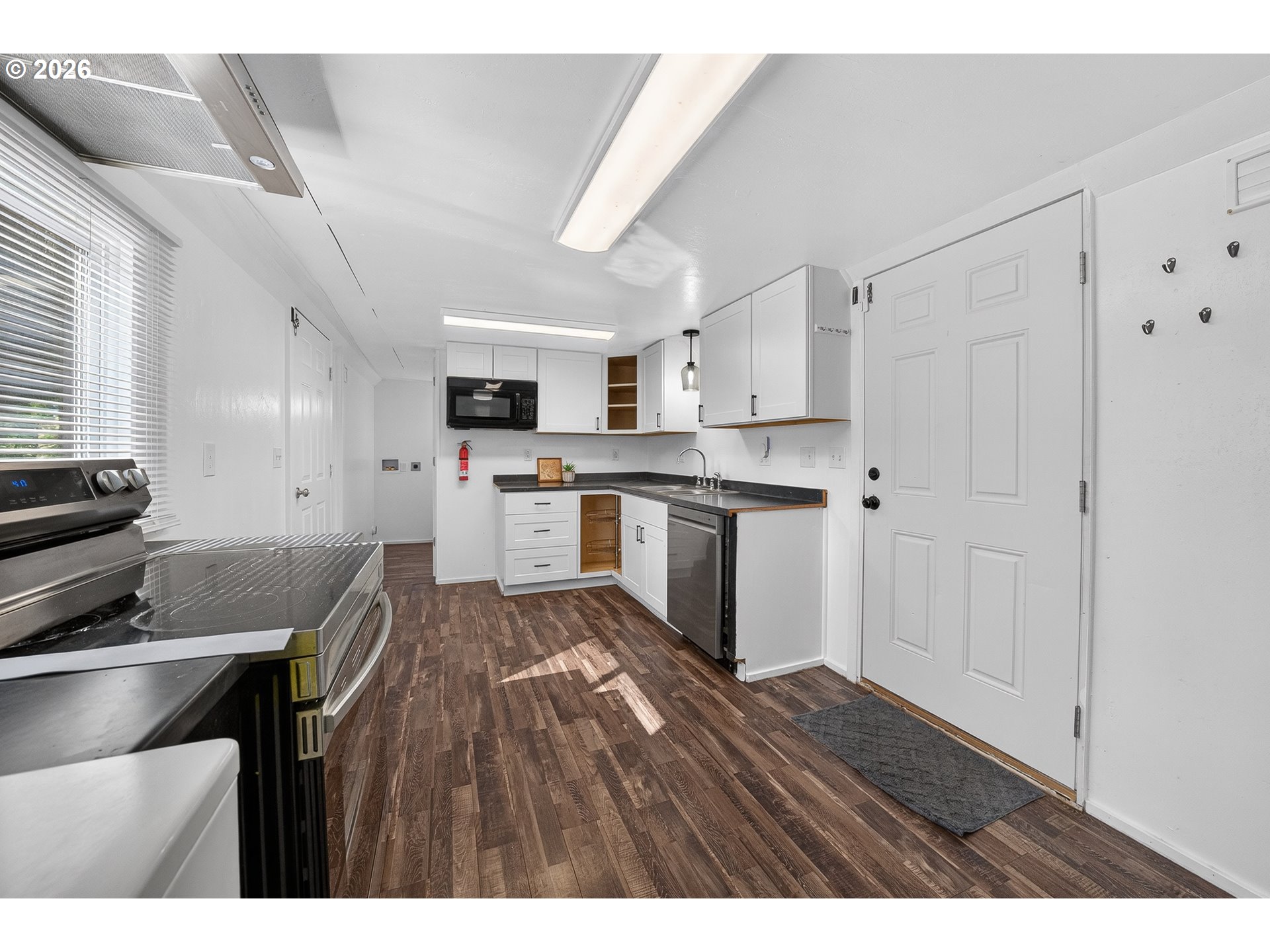 600 LEIKEN LN, Roseburg, OR, 97470