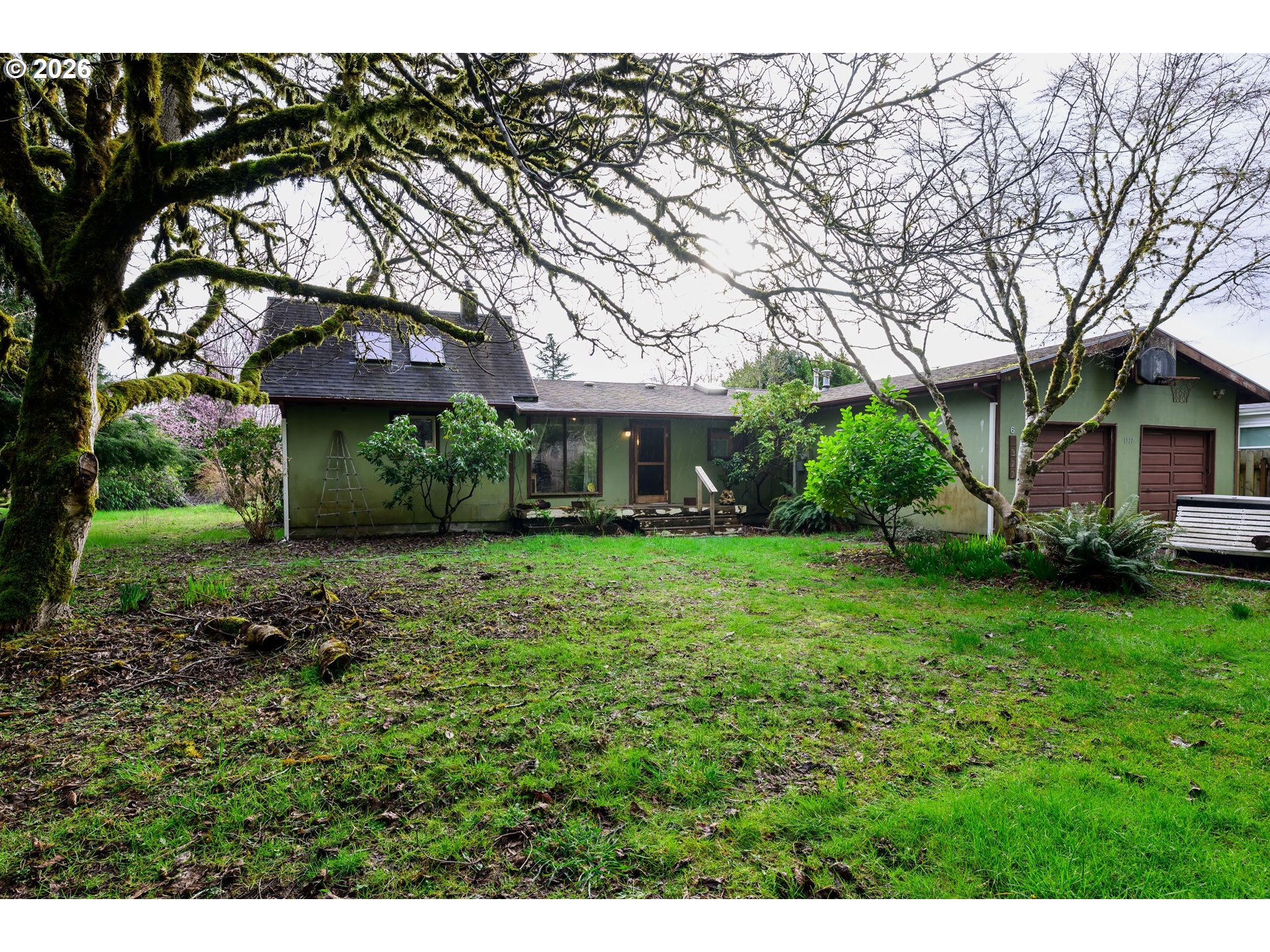 1377 MOONSHINE PARK RD