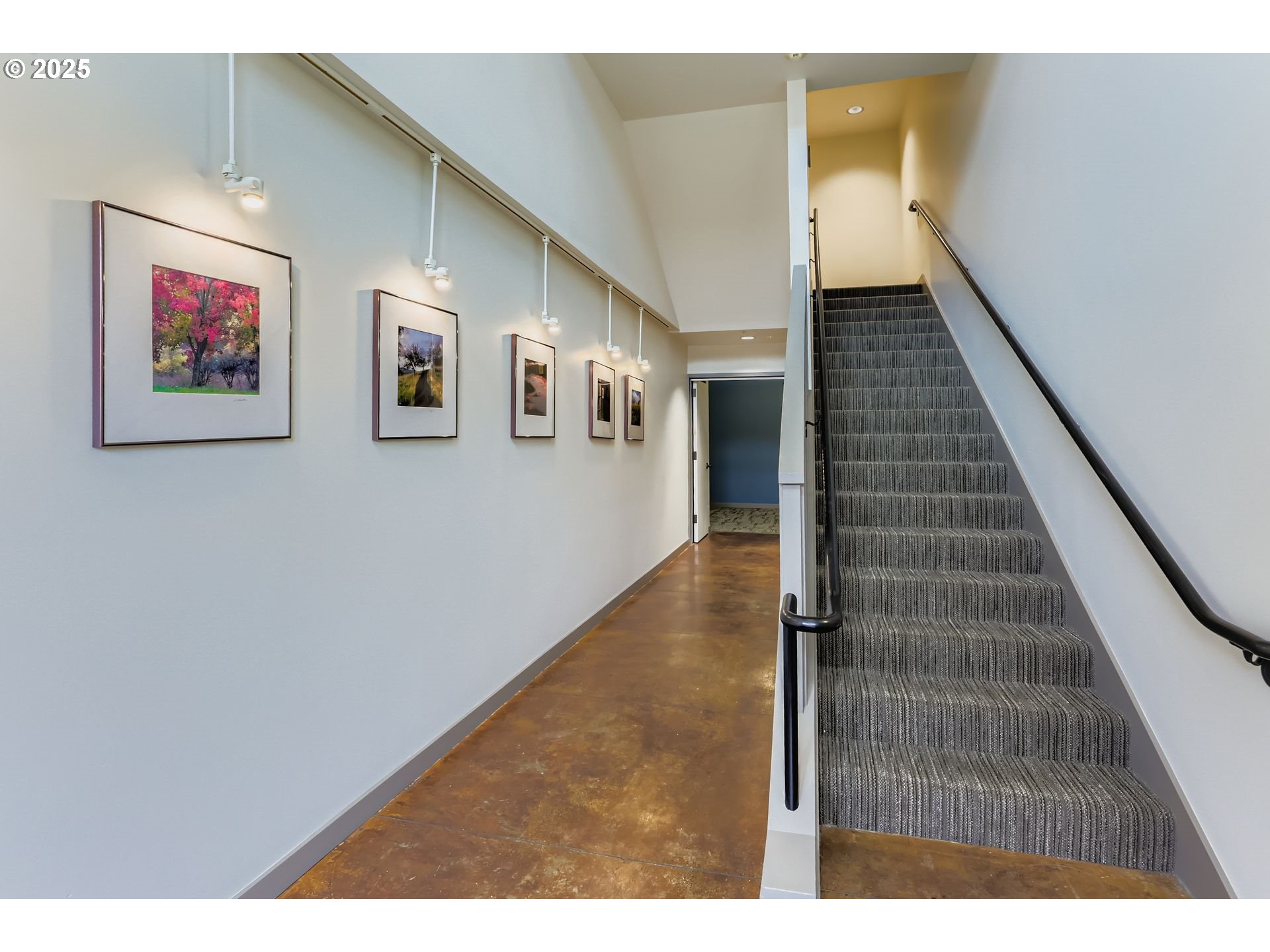 Photo #3: 115858519 Listing: Photo #3