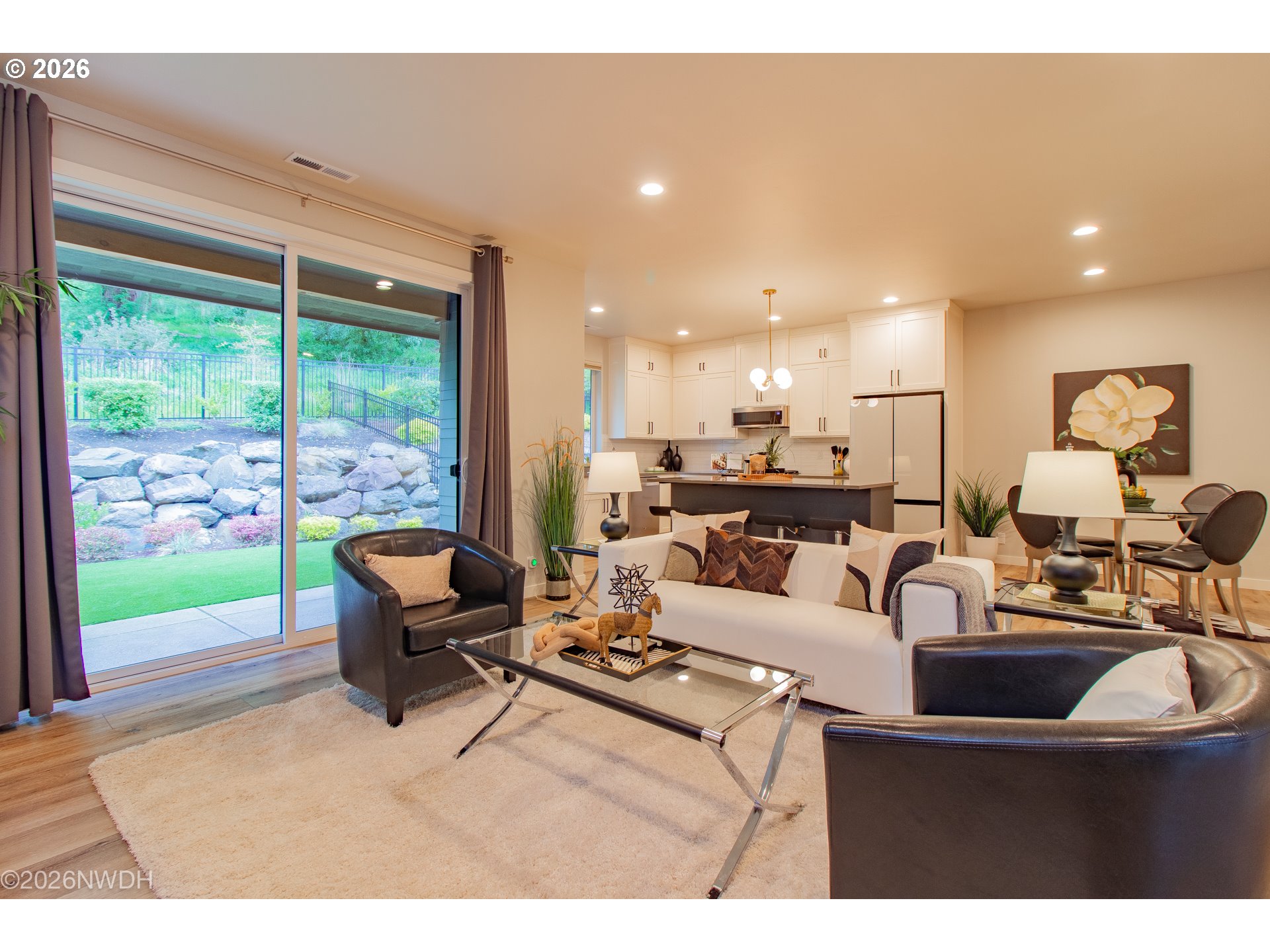 133 SHELTON MCMURPHEY BLVD, Eugene, OR, 97401